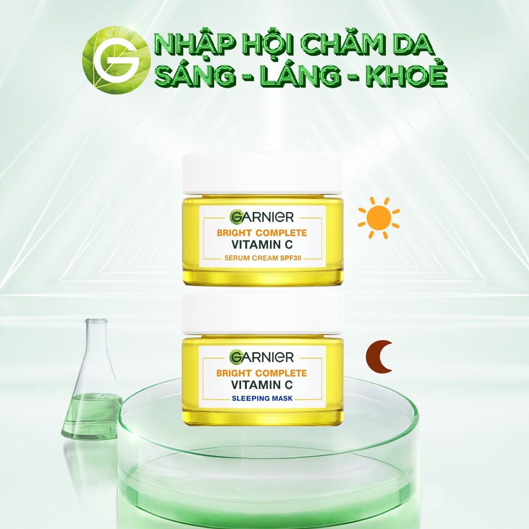 Bộ kem dưỡng da ngày đêm làm sáng và đều màu da Garnier Light Complete Vitamin C Serum Cream 50ml