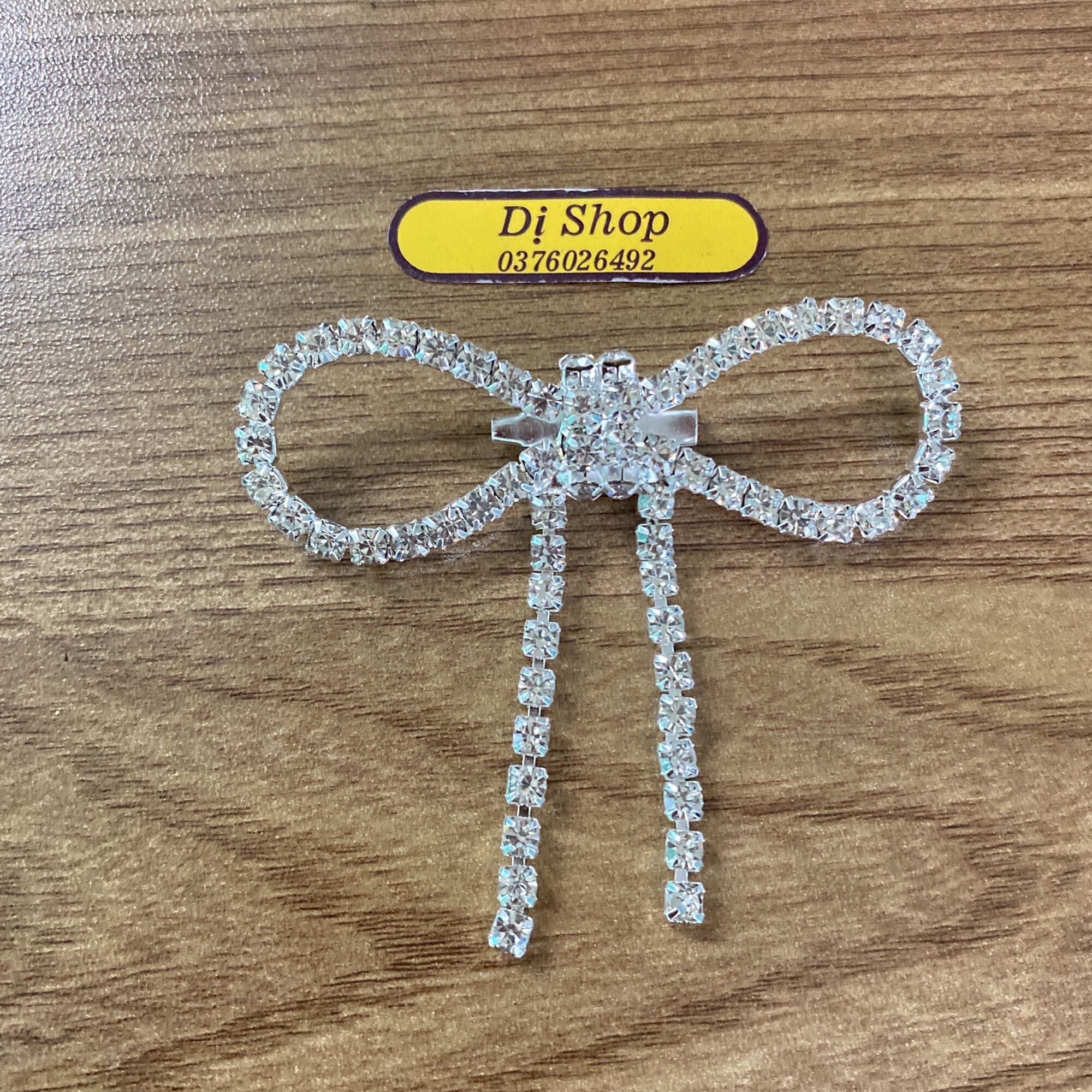 Nơ đá size 7cm có râu