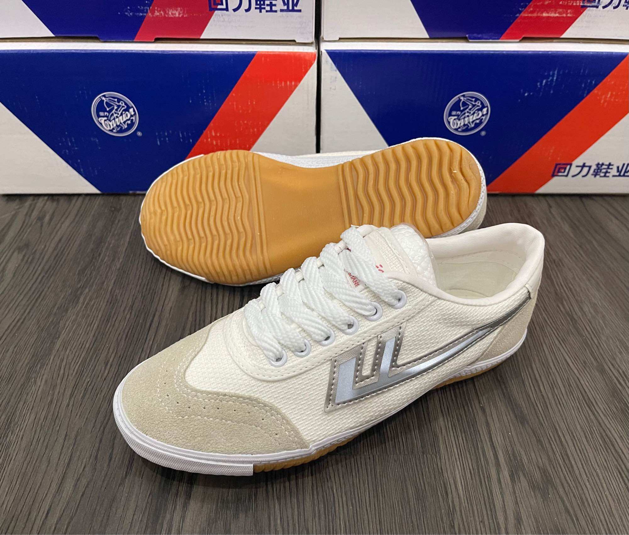 Giày Bata Phủi Warrior 56H ShangHai chính hãng (Logo phản quang Đỏ,Bạc)