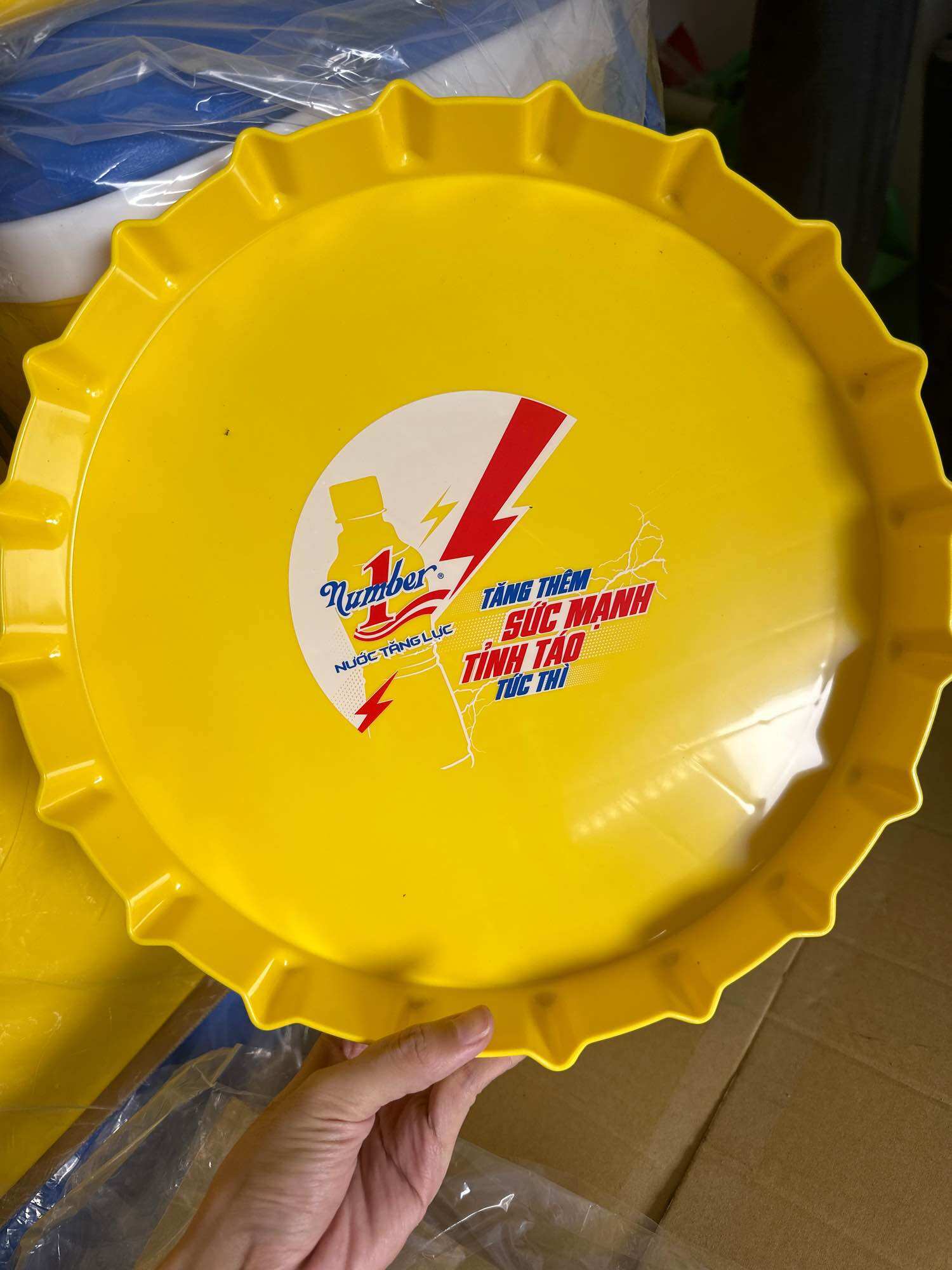 Khay bưng, dĩa bưng , đĩa nhựa tròn bưng giao ngẫu nhiên kt 32.7-32.7-4.5 cm