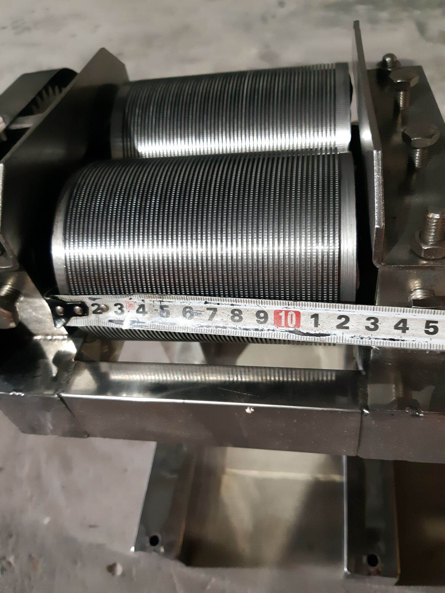 MÁY THÁI BÌ HEO BÌ LỢN INOX QUAY TAY