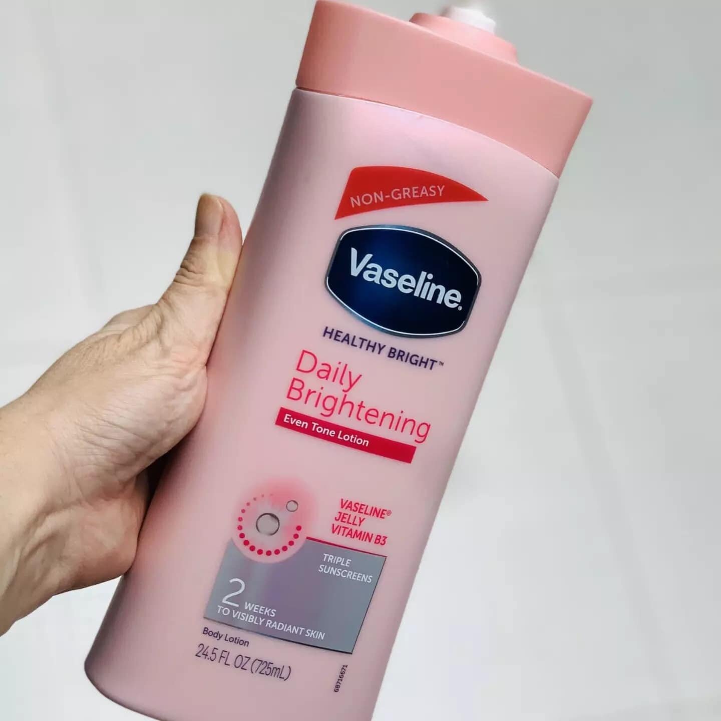 Sữa Dưỡng Thể Vaseline Healthy White 750ml