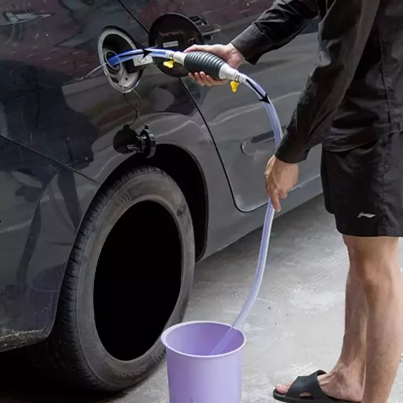Dụng cụ hút xăng dầu ,riệu các chất lỏng bằng tay hãng nhựa việt nhật