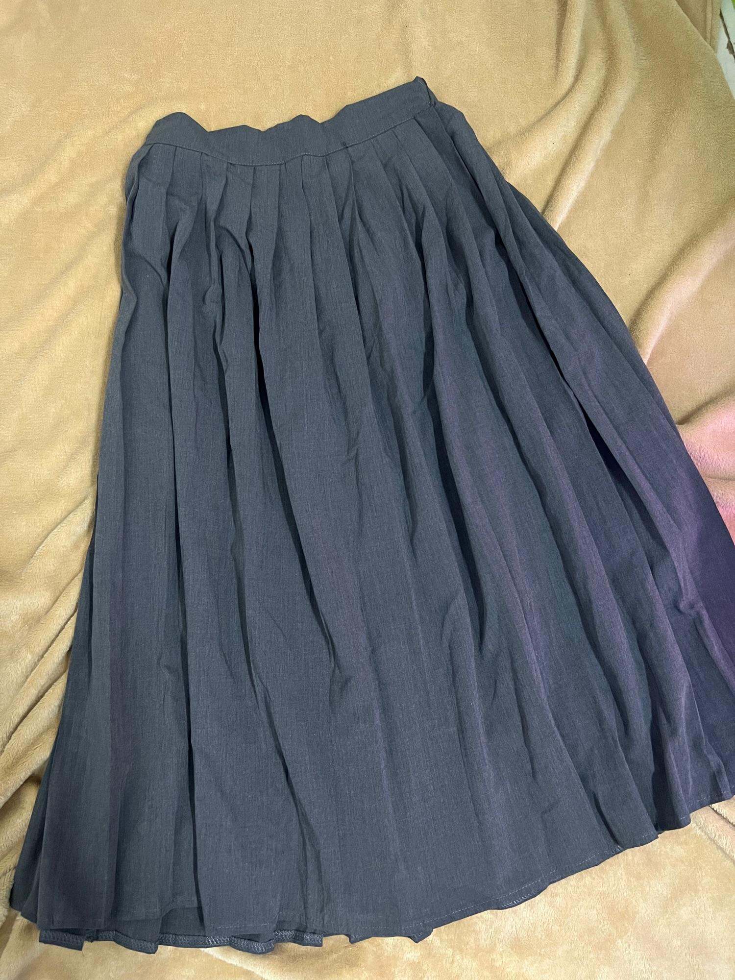 chân váy ngang gối lưng cao dáng chữ a xếp ly đẹp rực rỡ