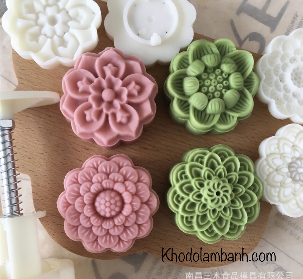 Khuôn trung thu hoa 4 mặt 2022 75g