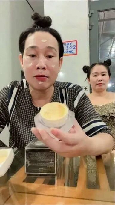 Kem face sexy lady Hà kiều anh