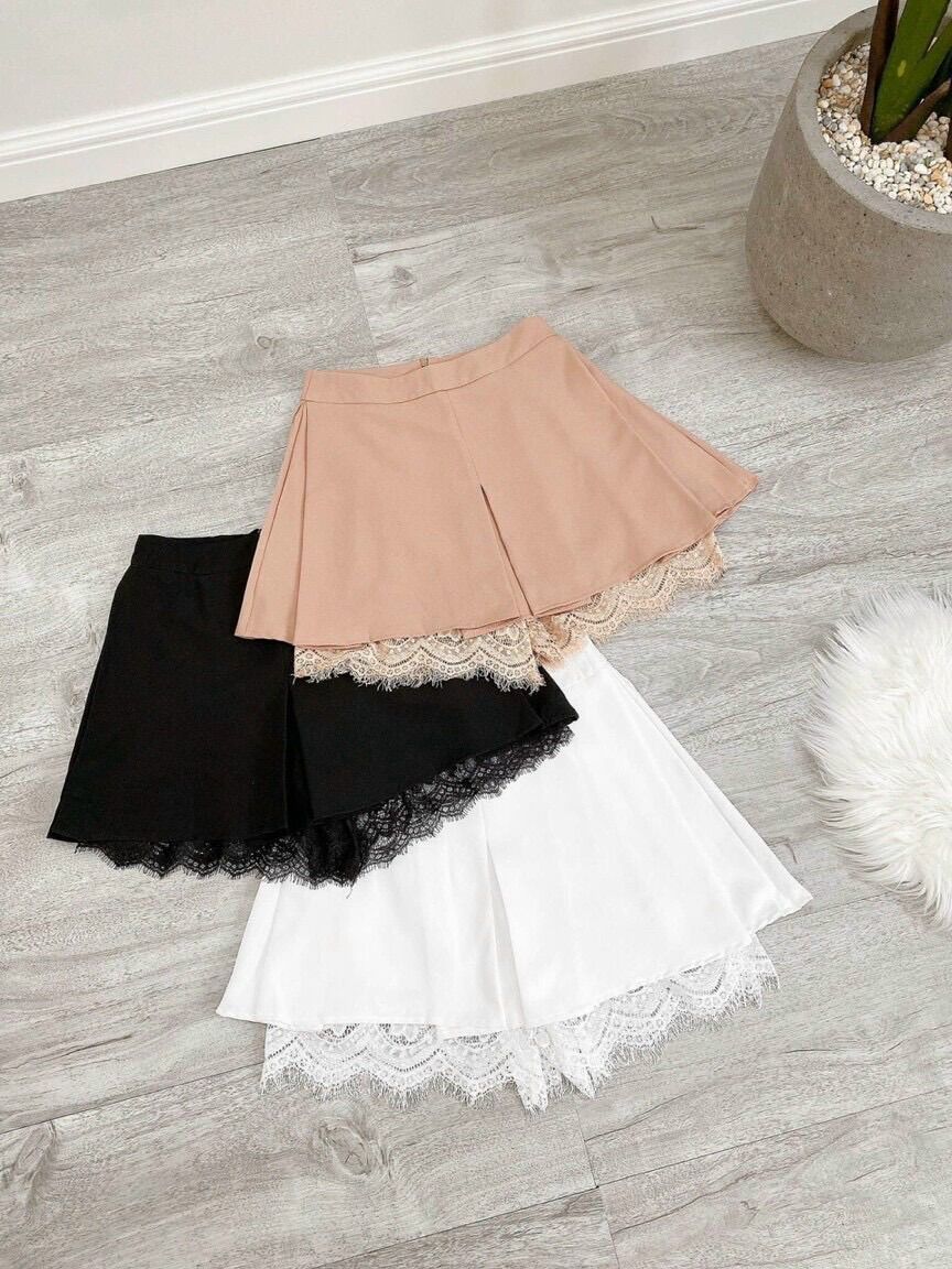 Quần váy phối ren xếp ly