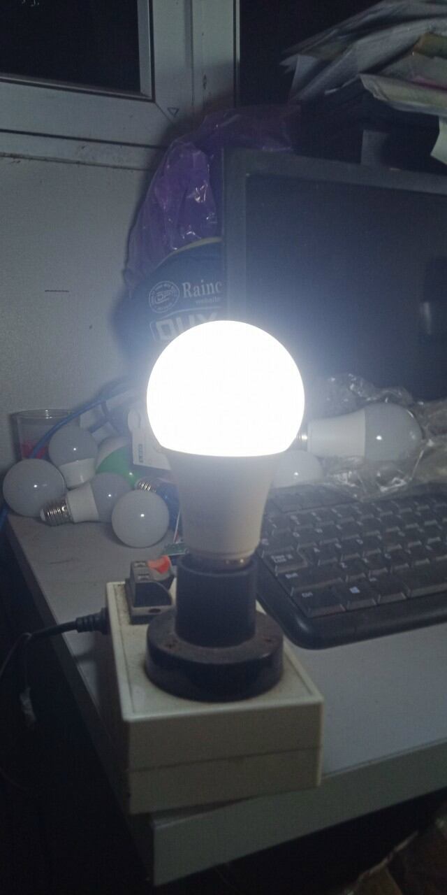 bóng led búp 9-12-15w đui e27 phổ thông