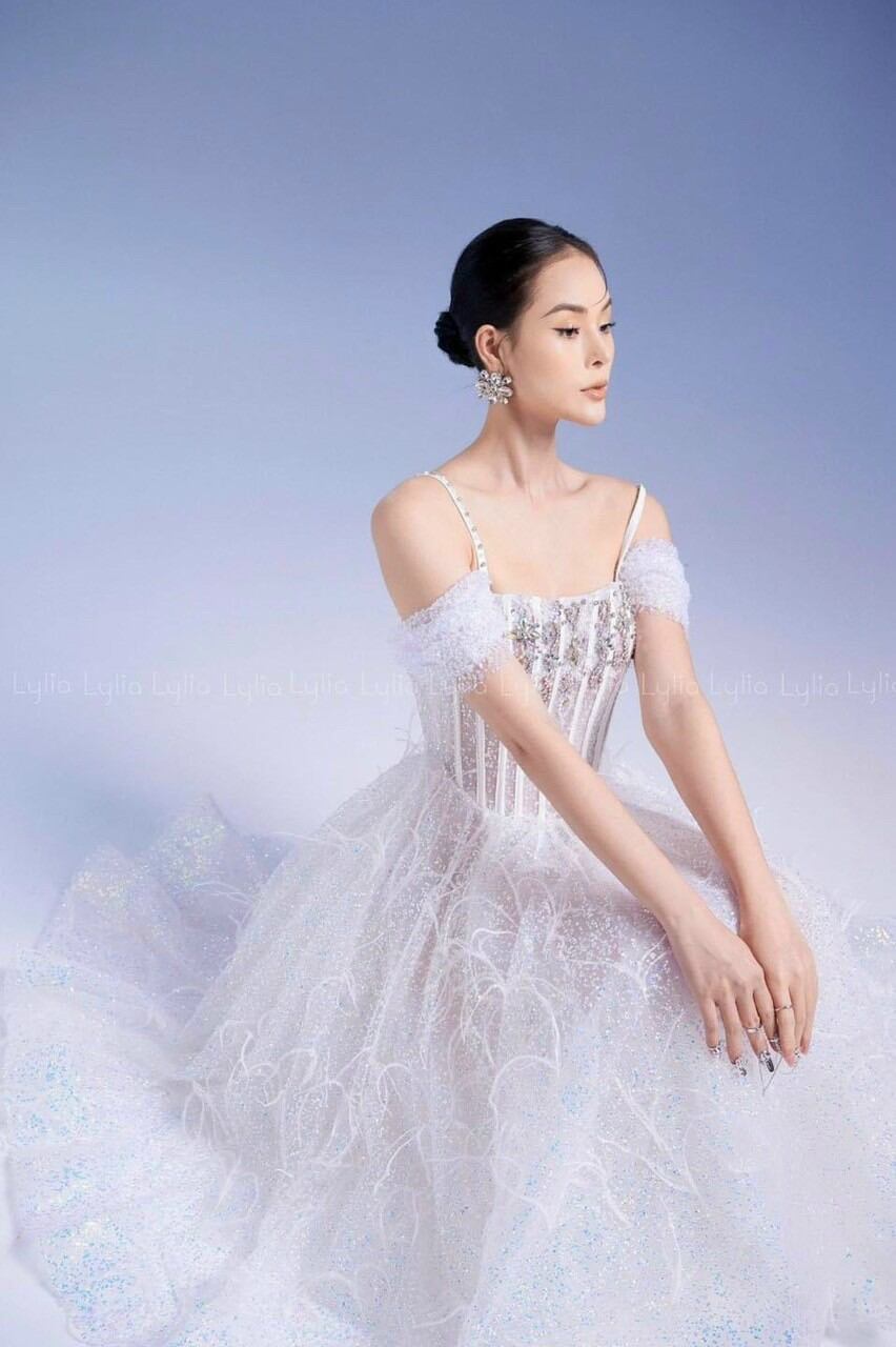 ĐẦM XÒE CÔNG CHÚA TRỄ VAI ĐÍNH ĐÁ