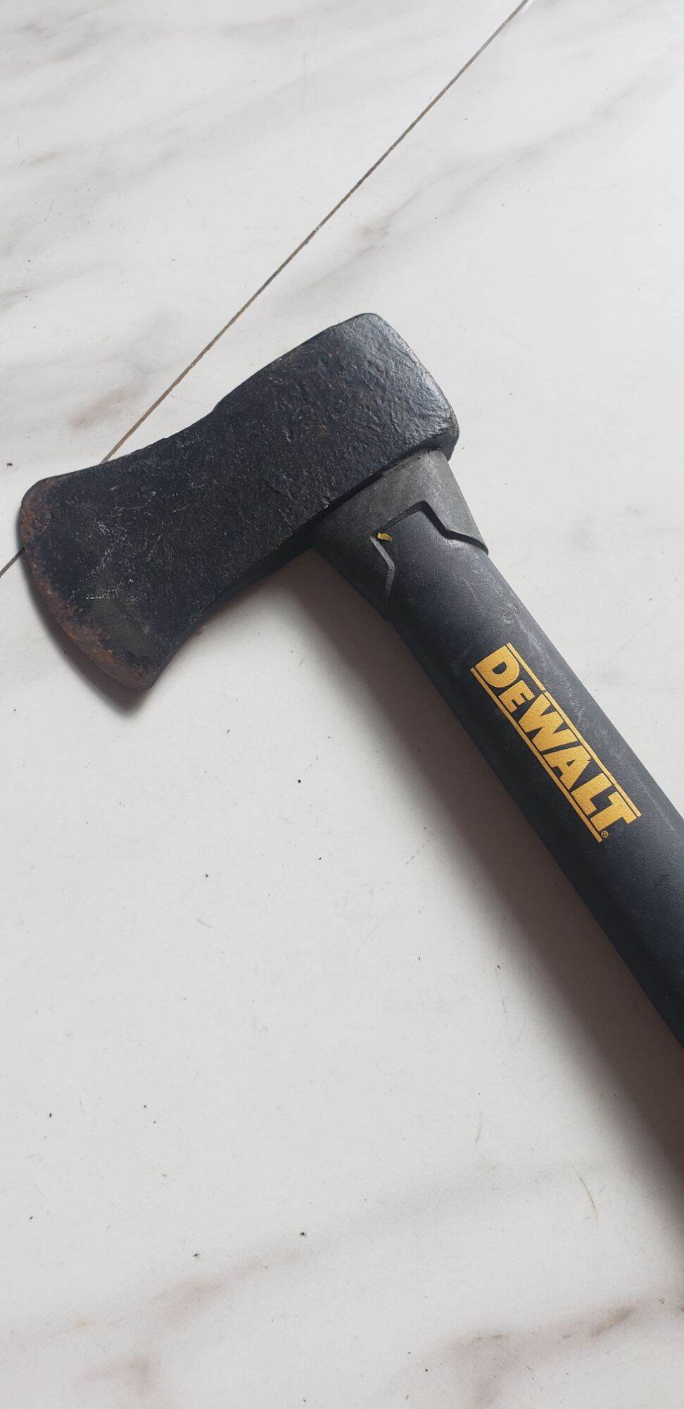 Rìu Dewalt