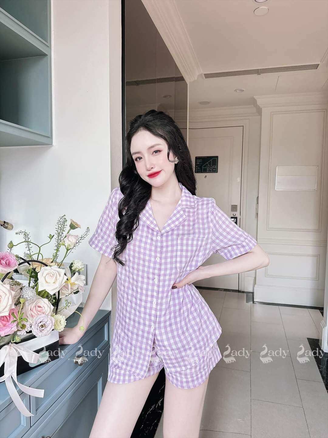 Sét bộ đùi pyjama kẻ xốp cổ vét