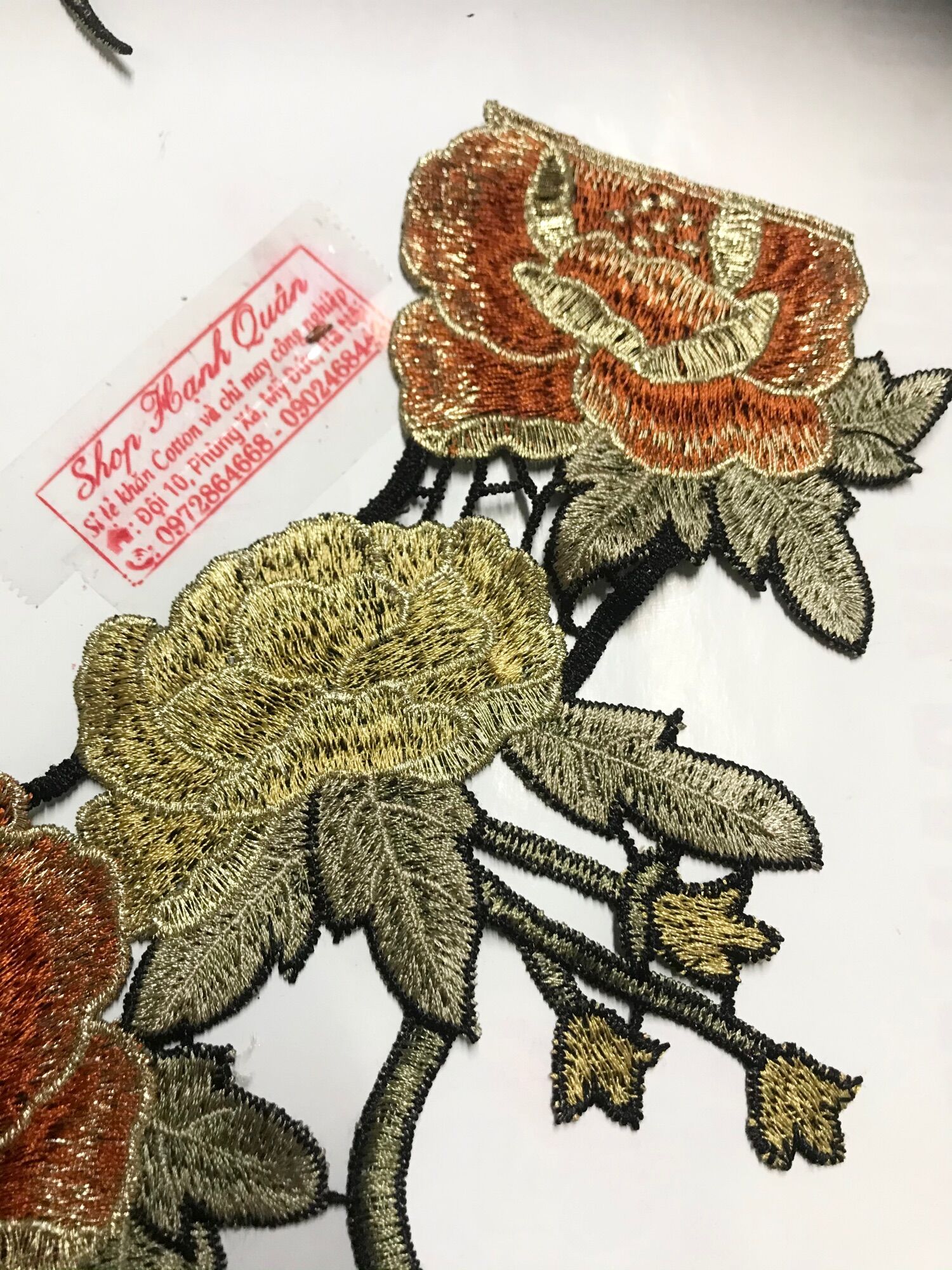 Cổ thêu hoa mã CO108