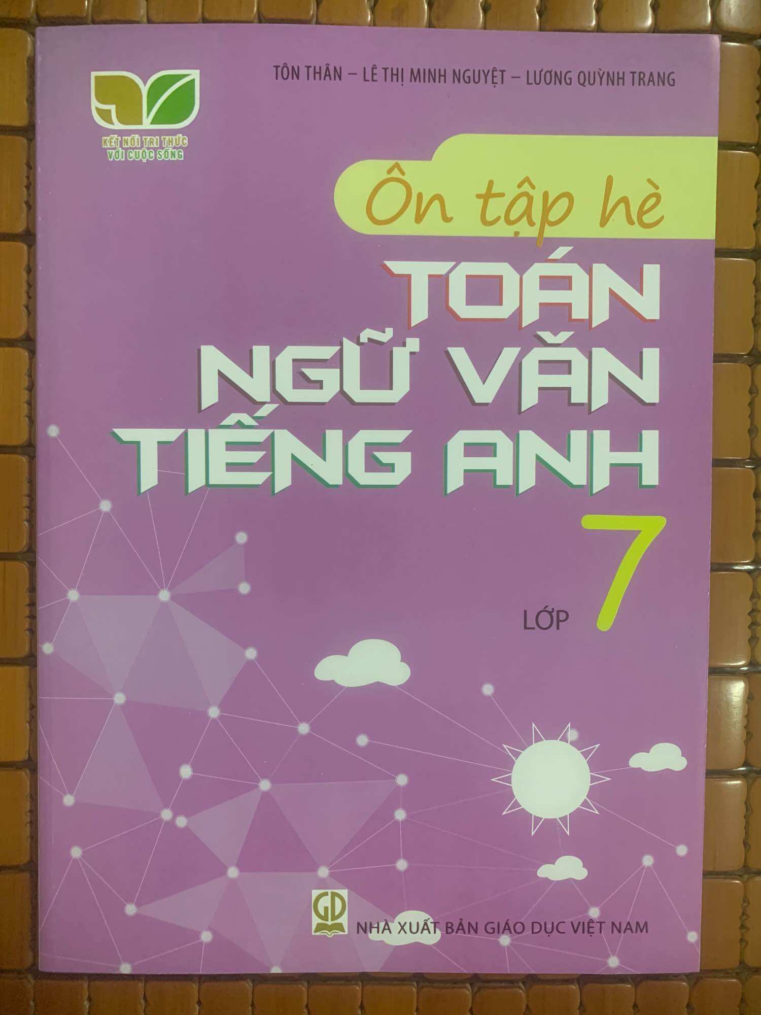 Ôn tập hè - toán, ngữ văn, tiếng anh 7