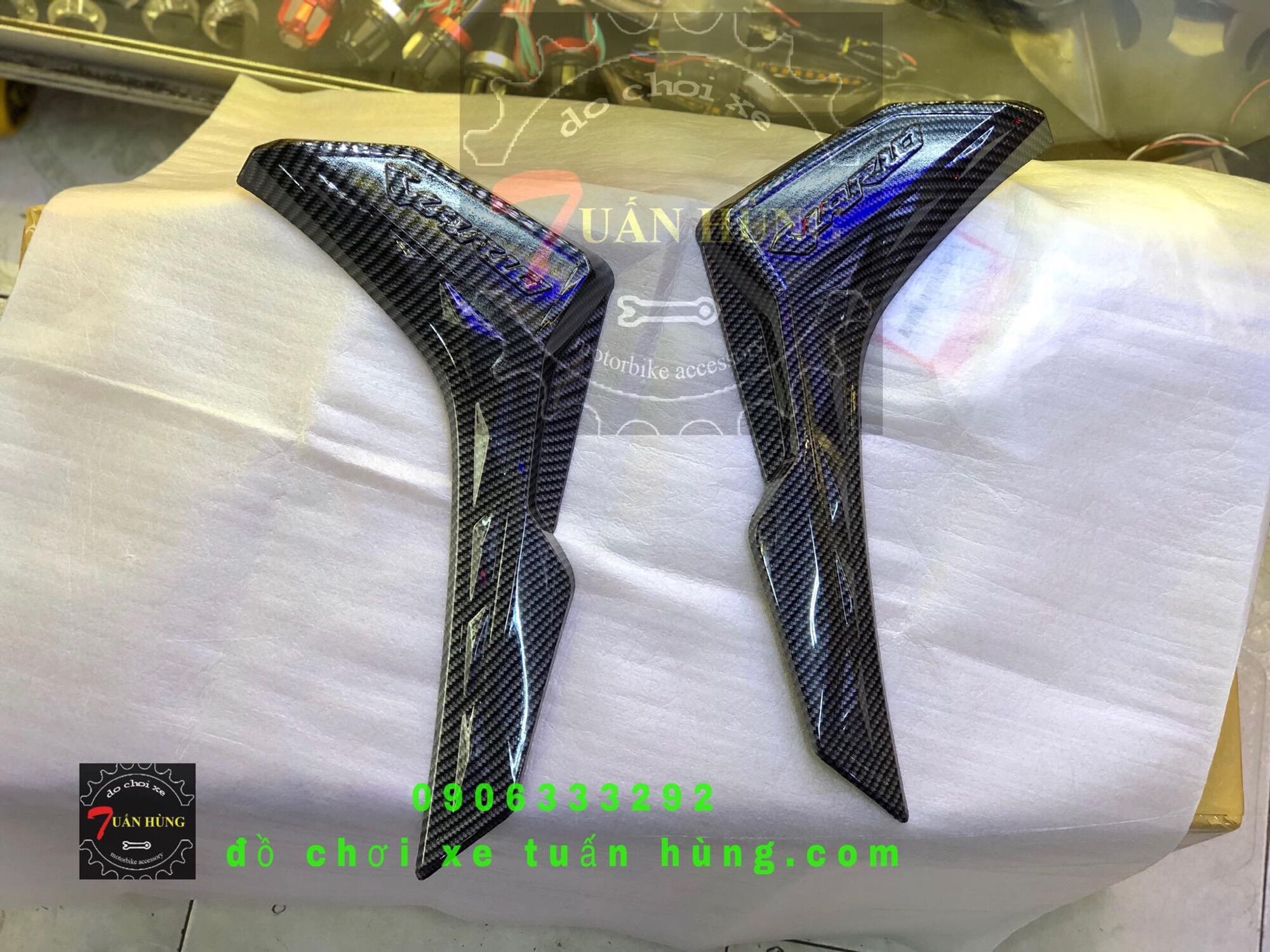 Co bửng trước vario 150 sơn carbon