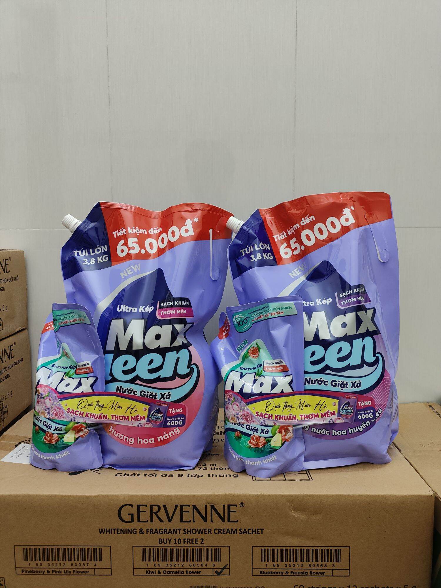 Nước giặt xả maxkleen 3.8kg + túi 600g