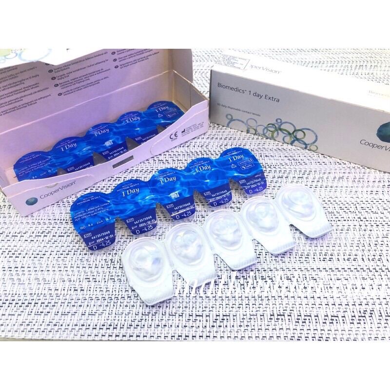 Kính áp tròng cận Biomedics 1-day
