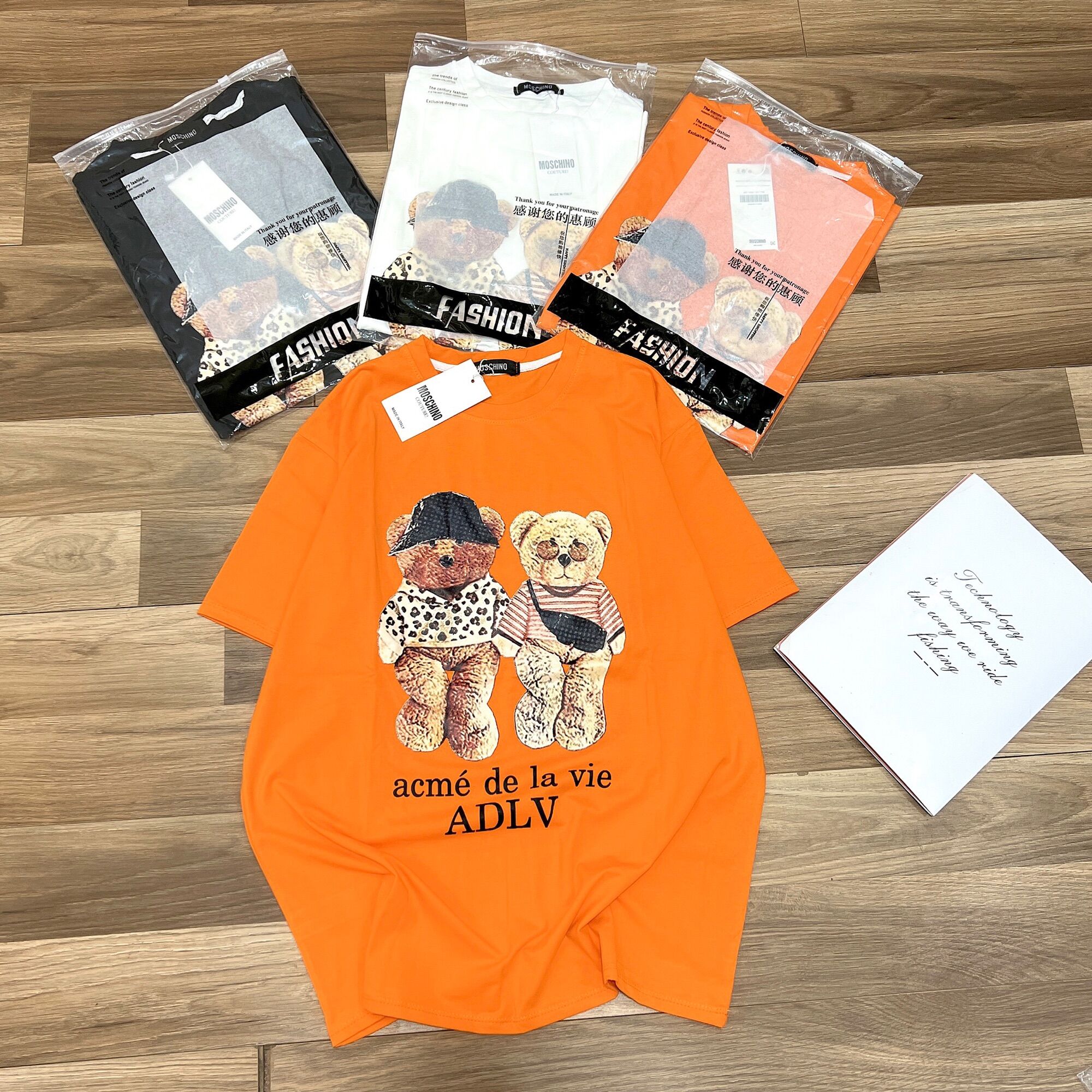 Áo thun nữ dáng Unisex hình gấu đôi dễ thương