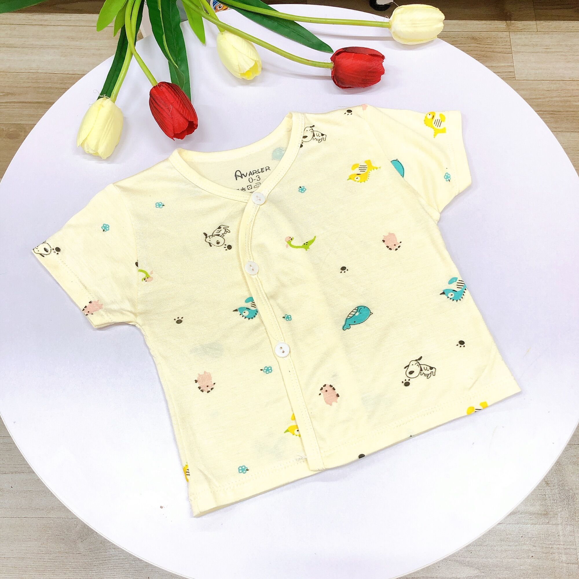 Áo Cộc Tay Avalew Cài Cúc Giữa Cho Bé
