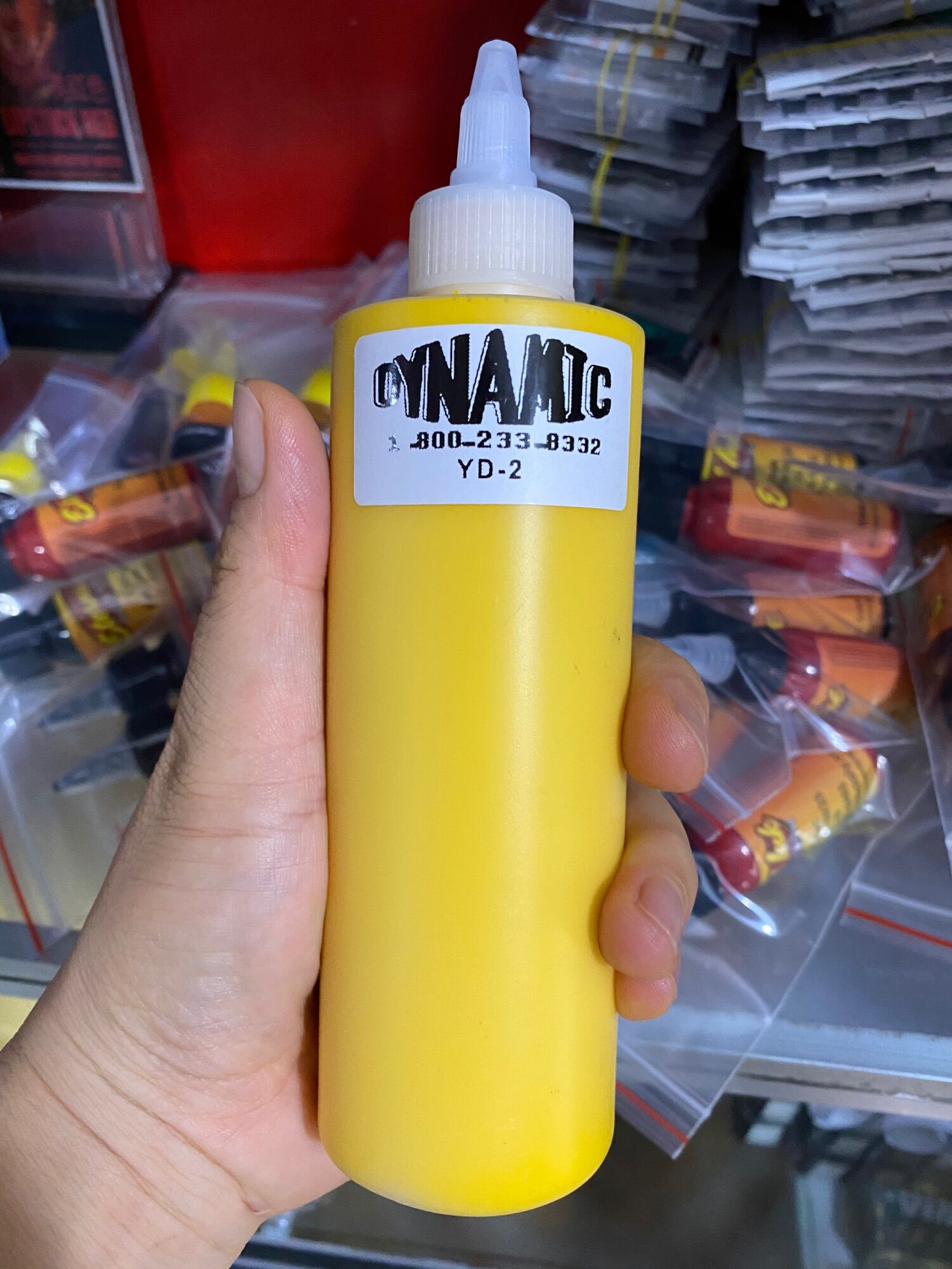 Mực tập xăm Dynamic màu vàng