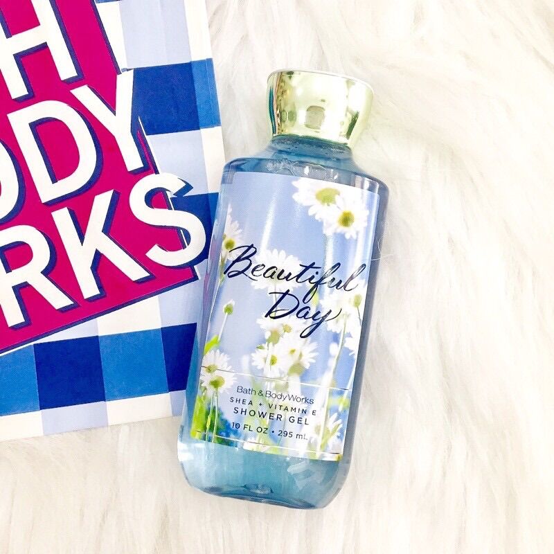 Sữa tắm lưu hương mịn da Beautiful Day Bath and Body works 295ml
