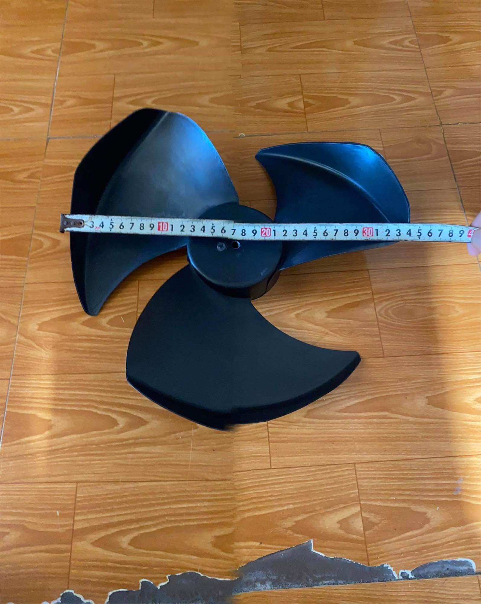 cánh quạt hơi nước 34cm lỗ  trục 8ly