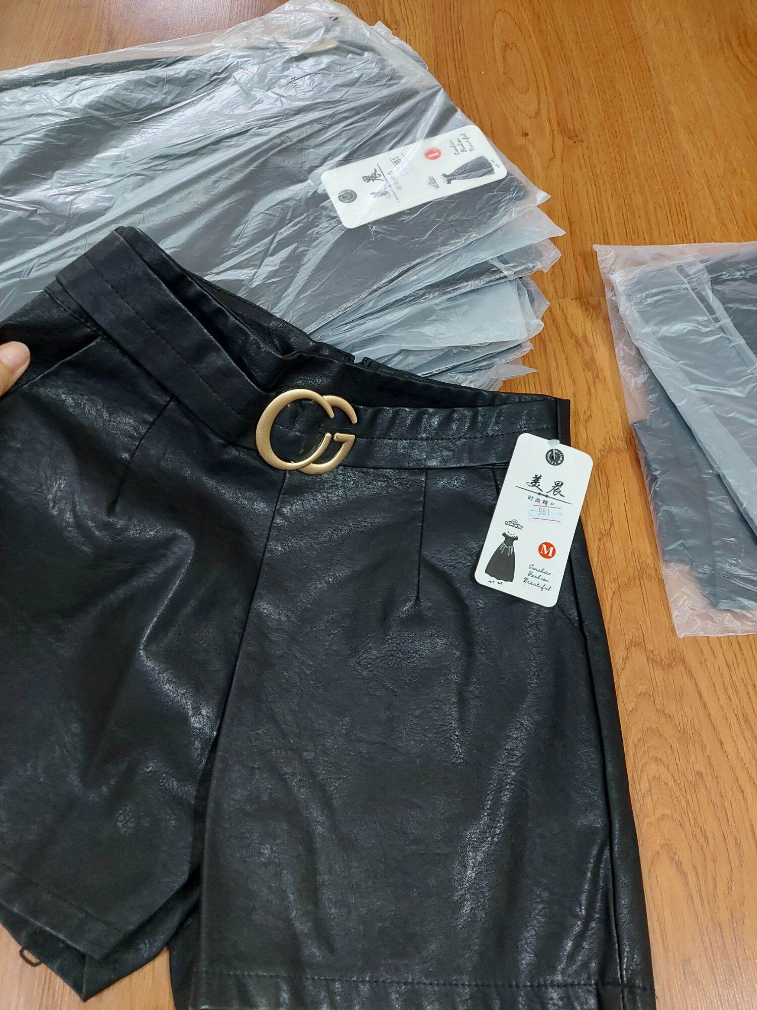 Quần short da