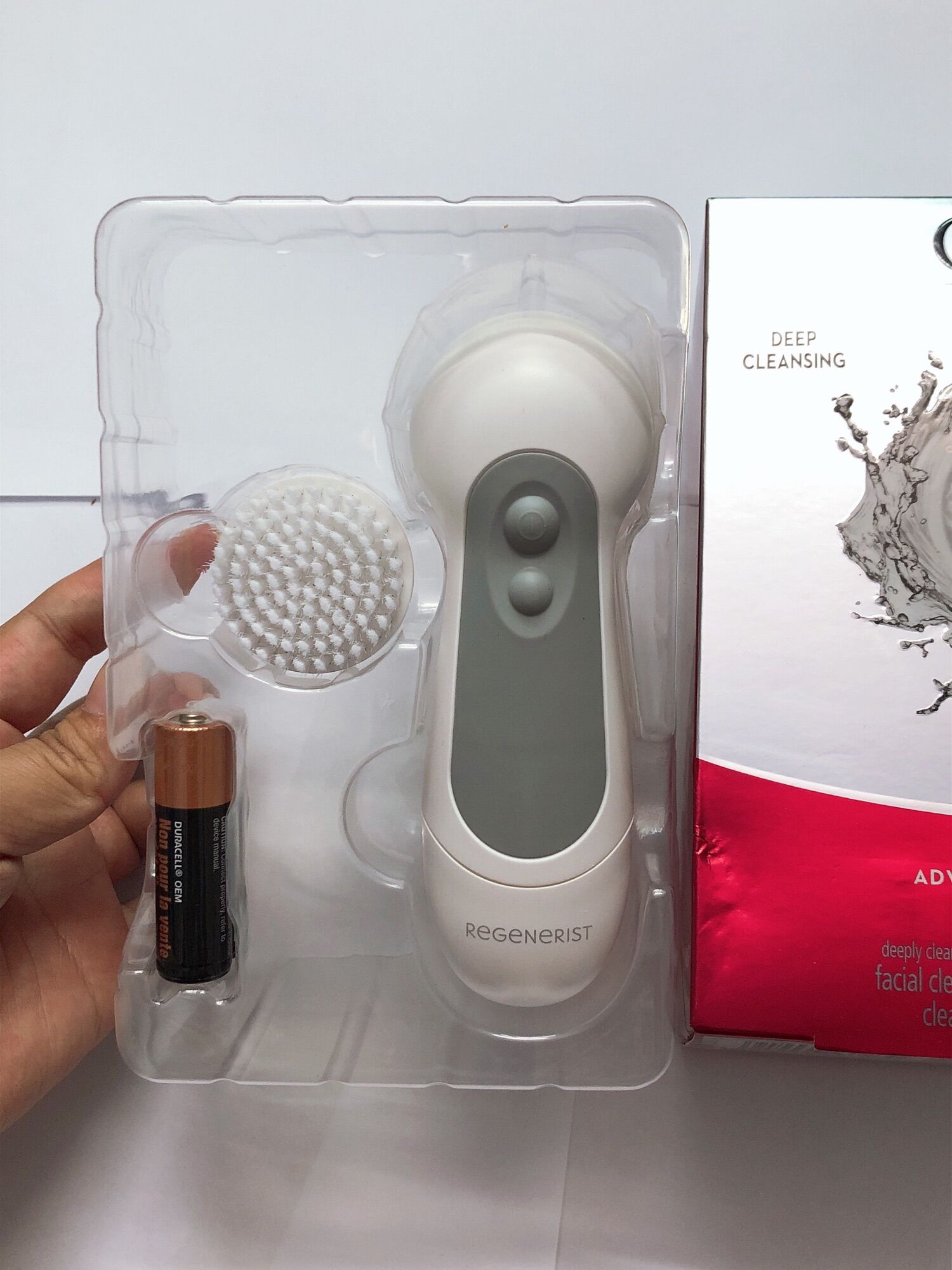 [Bill Úc] Máy rửa mặt Olay Regenerist Advanced Cleansing System