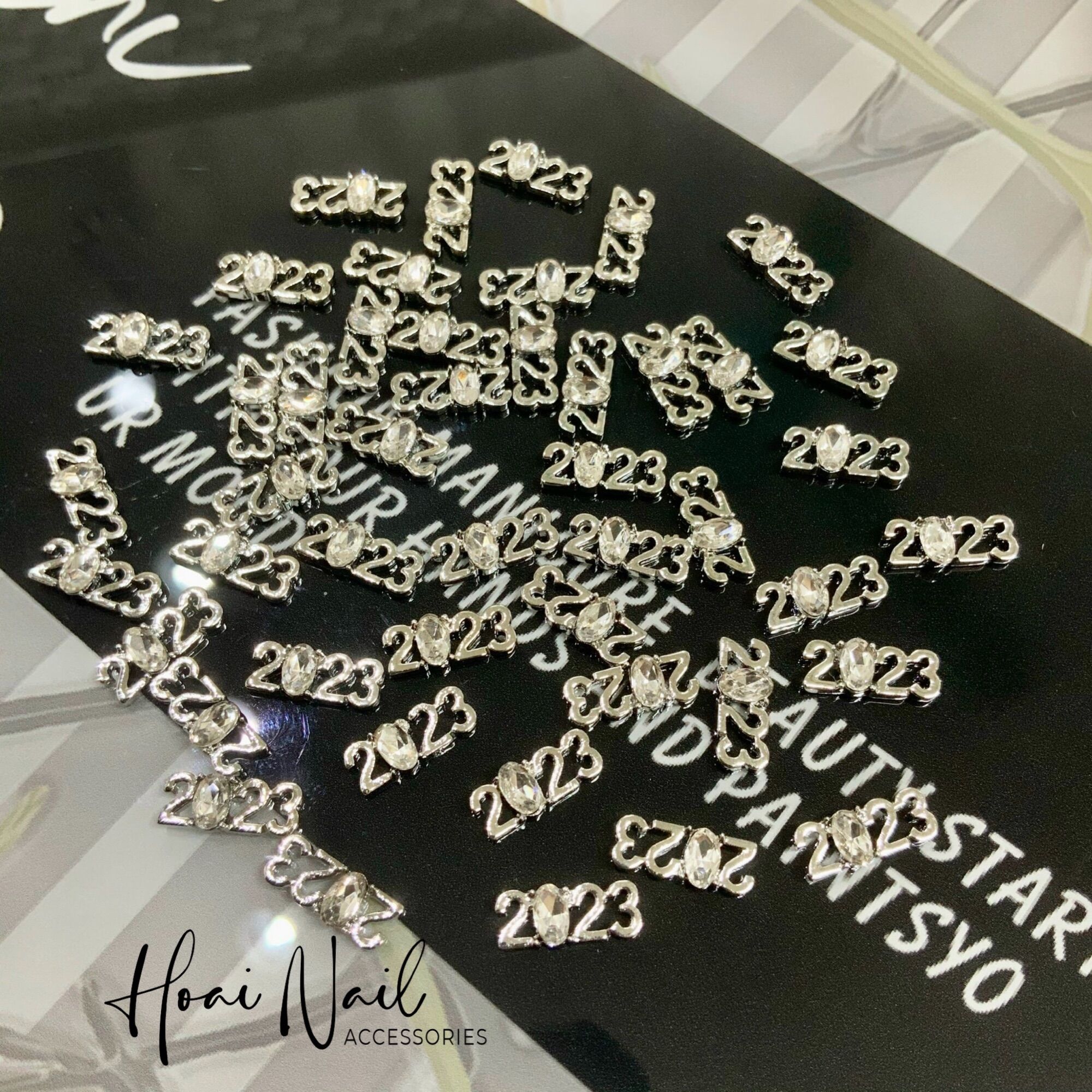 Charm tết 2023 đá giá rẻ ( set 10c)