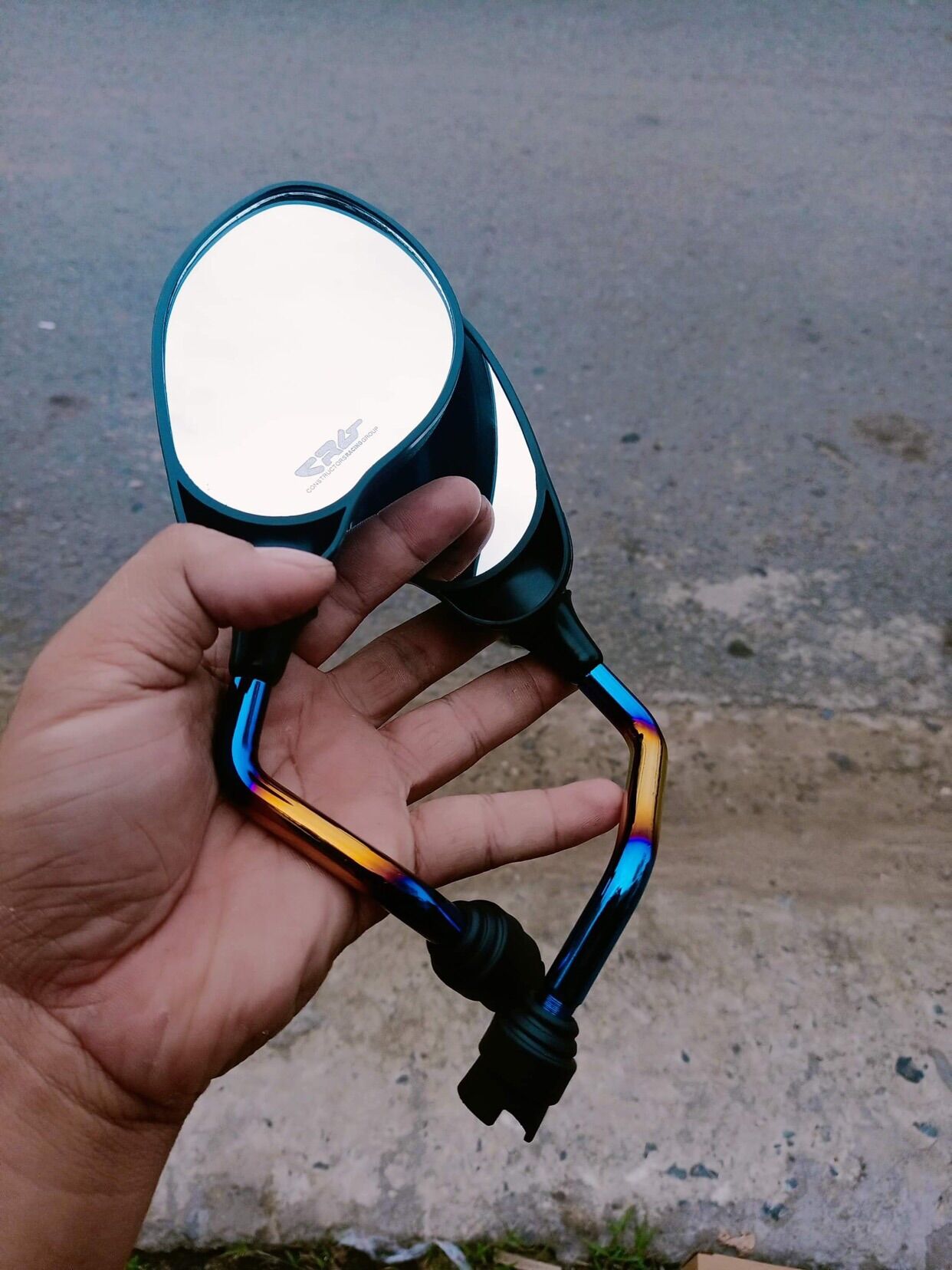 Kiếng yaz crg chân titan