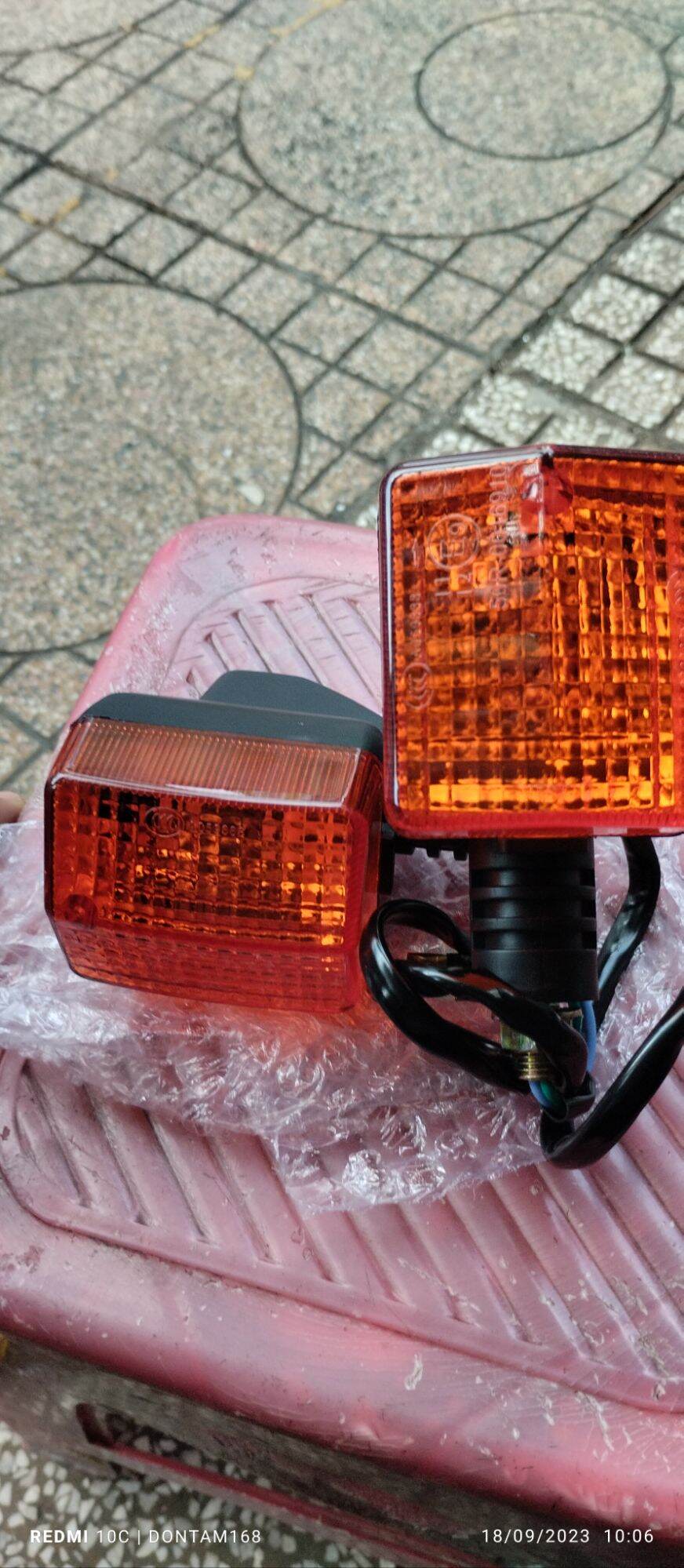 đèn si nhan cb250