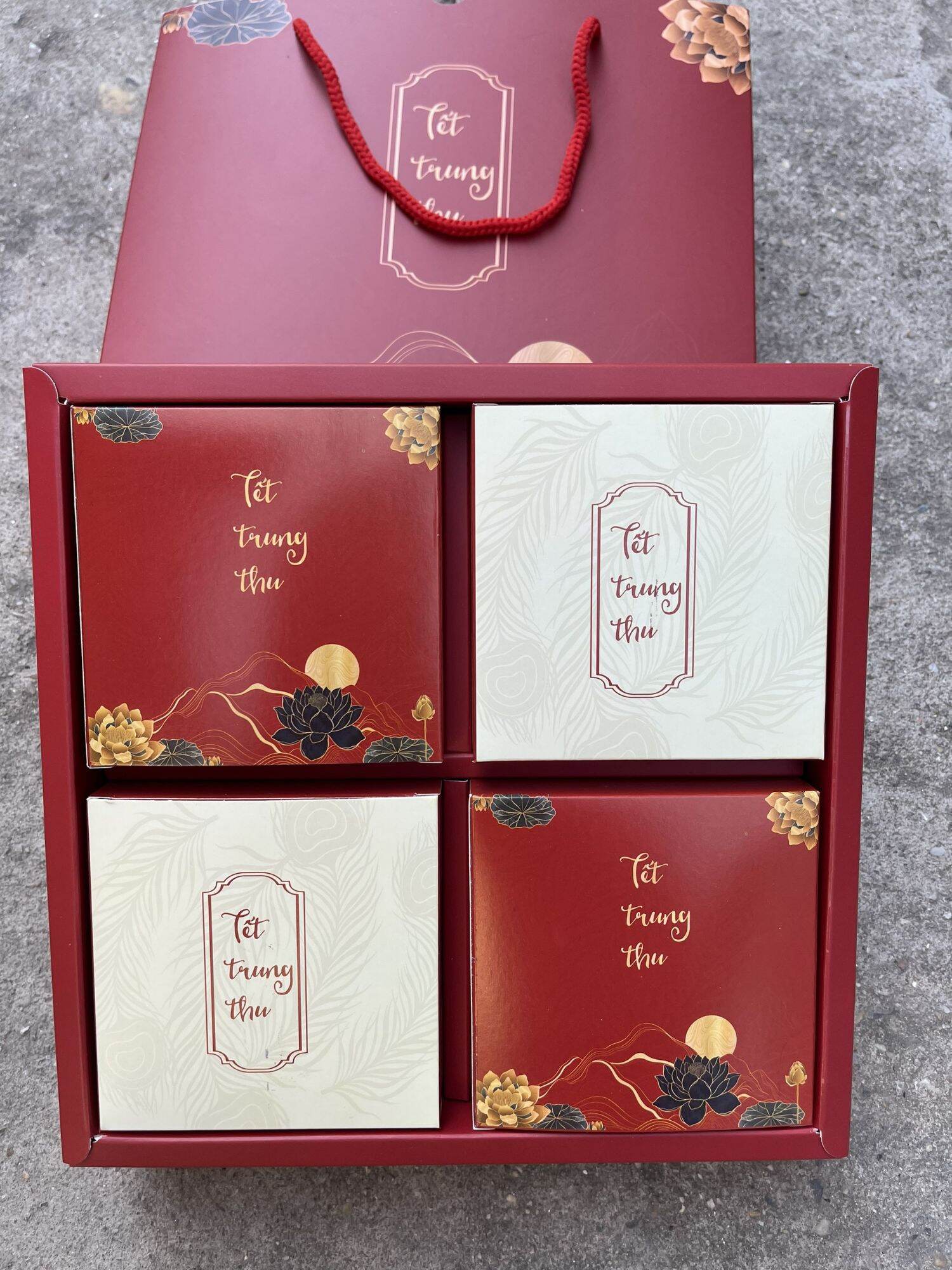 com bo 10 bộ vỏ hộp trung thu 4 bánh