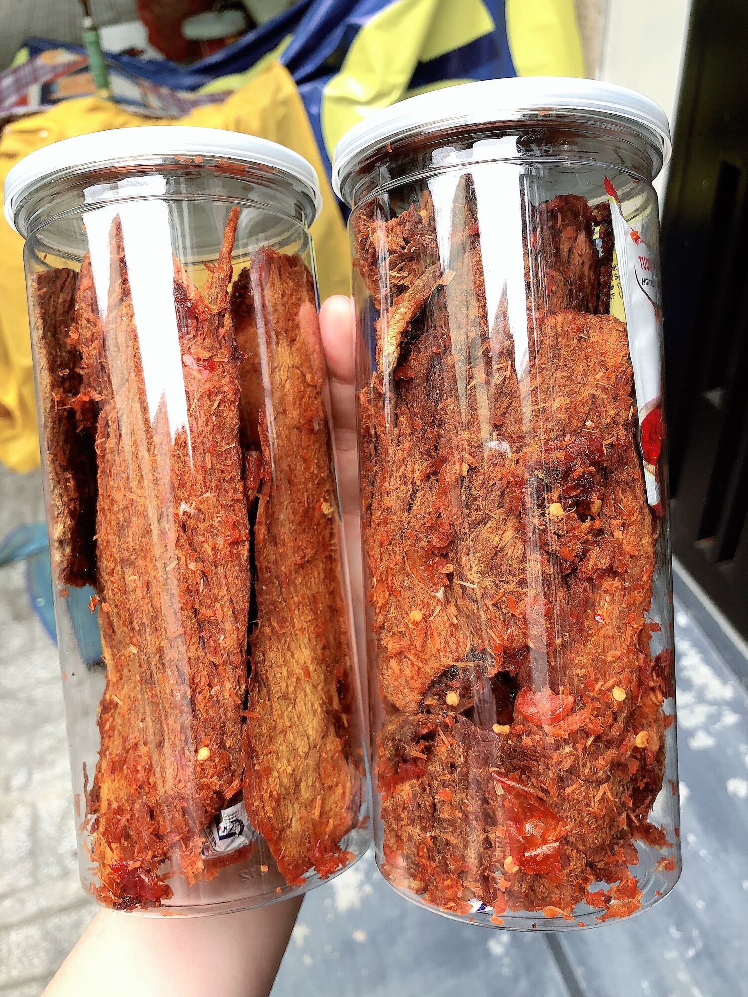 Khô bò miếng lon pet hộp 250g