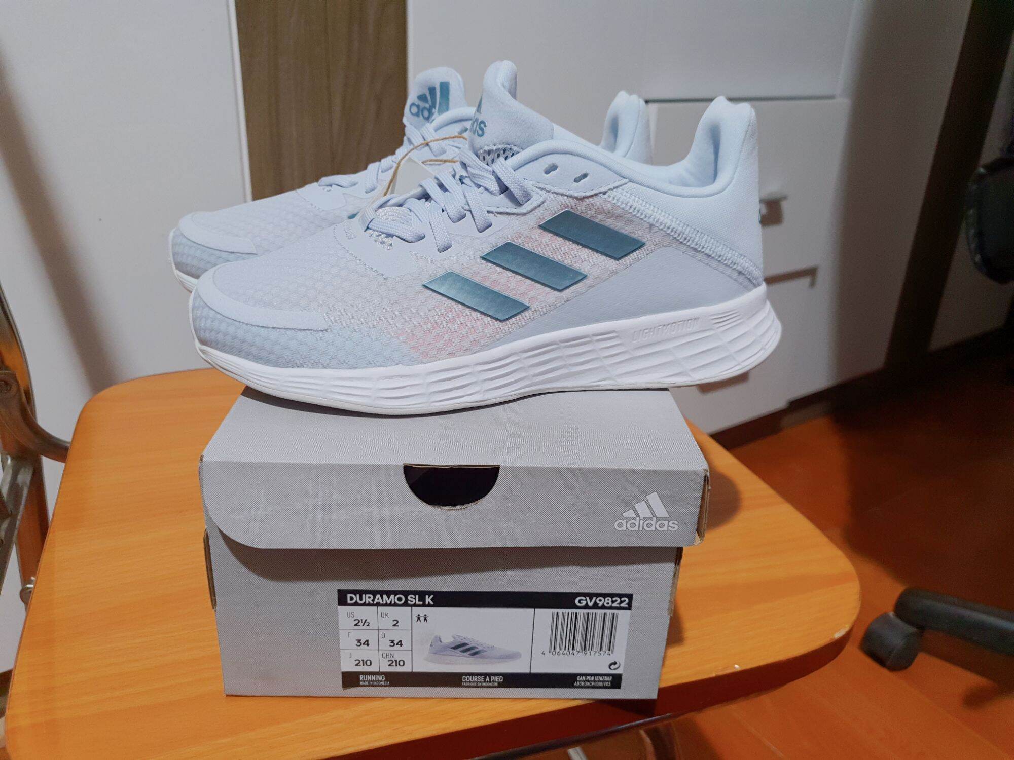 giày adidas trẻ em chính hãng