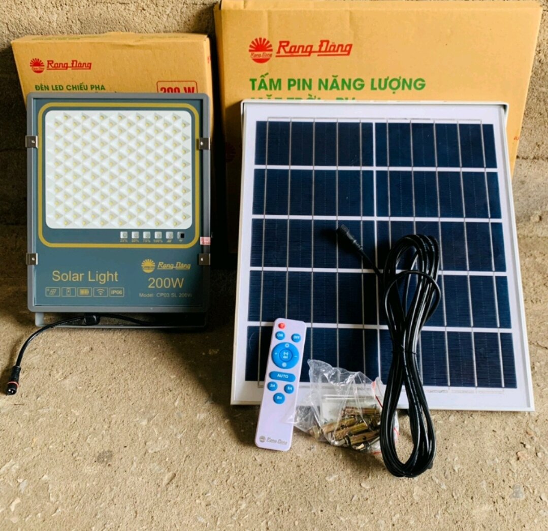Đèn năng lượng mặt trời Rạng Đông 200W chính hãng