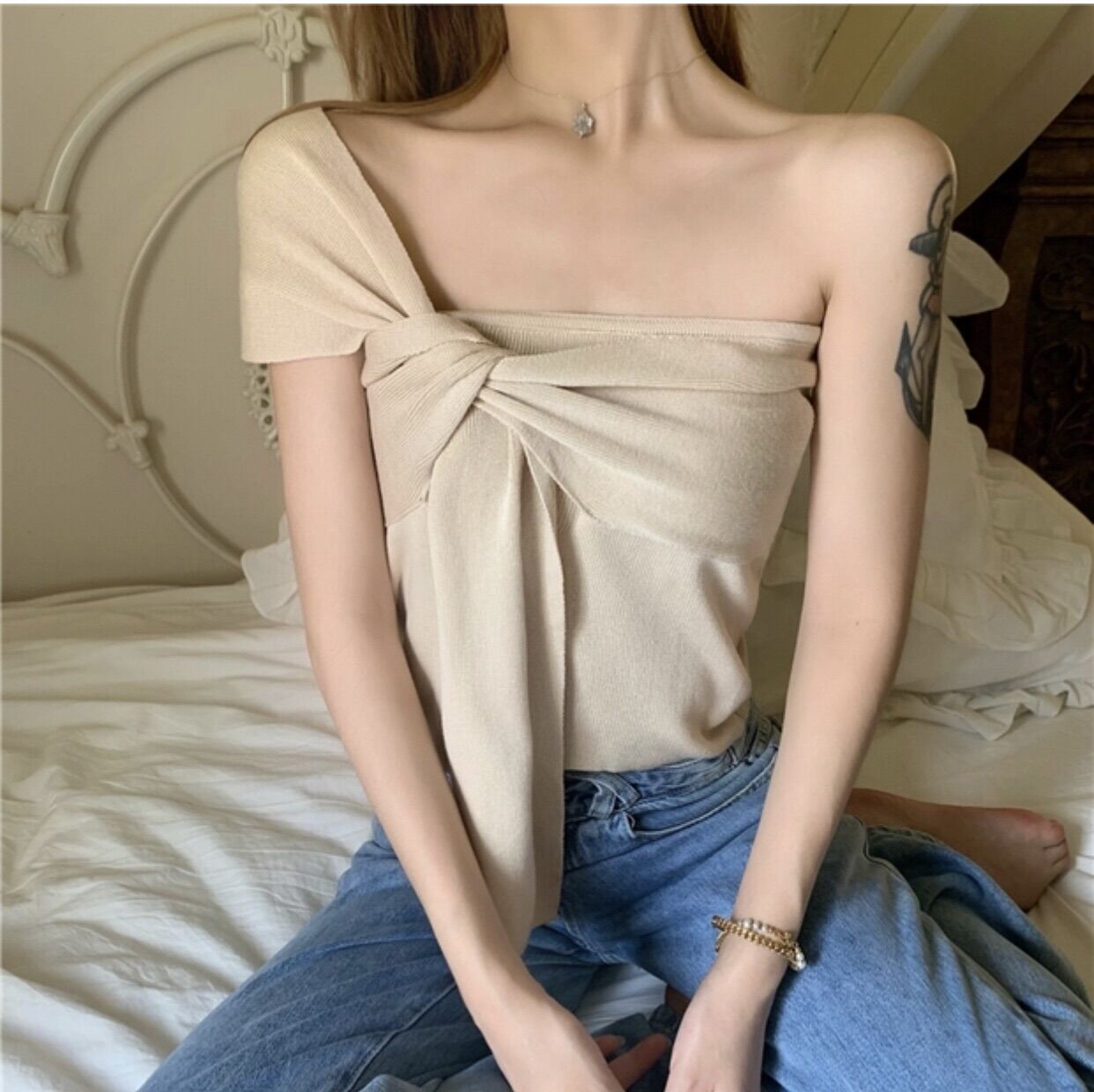 Áo nơ lệch vai