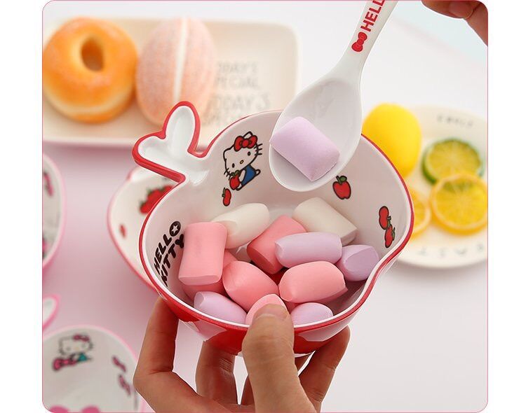Chén táo, chén dâu Hello Kitty - Doremon Doraemon