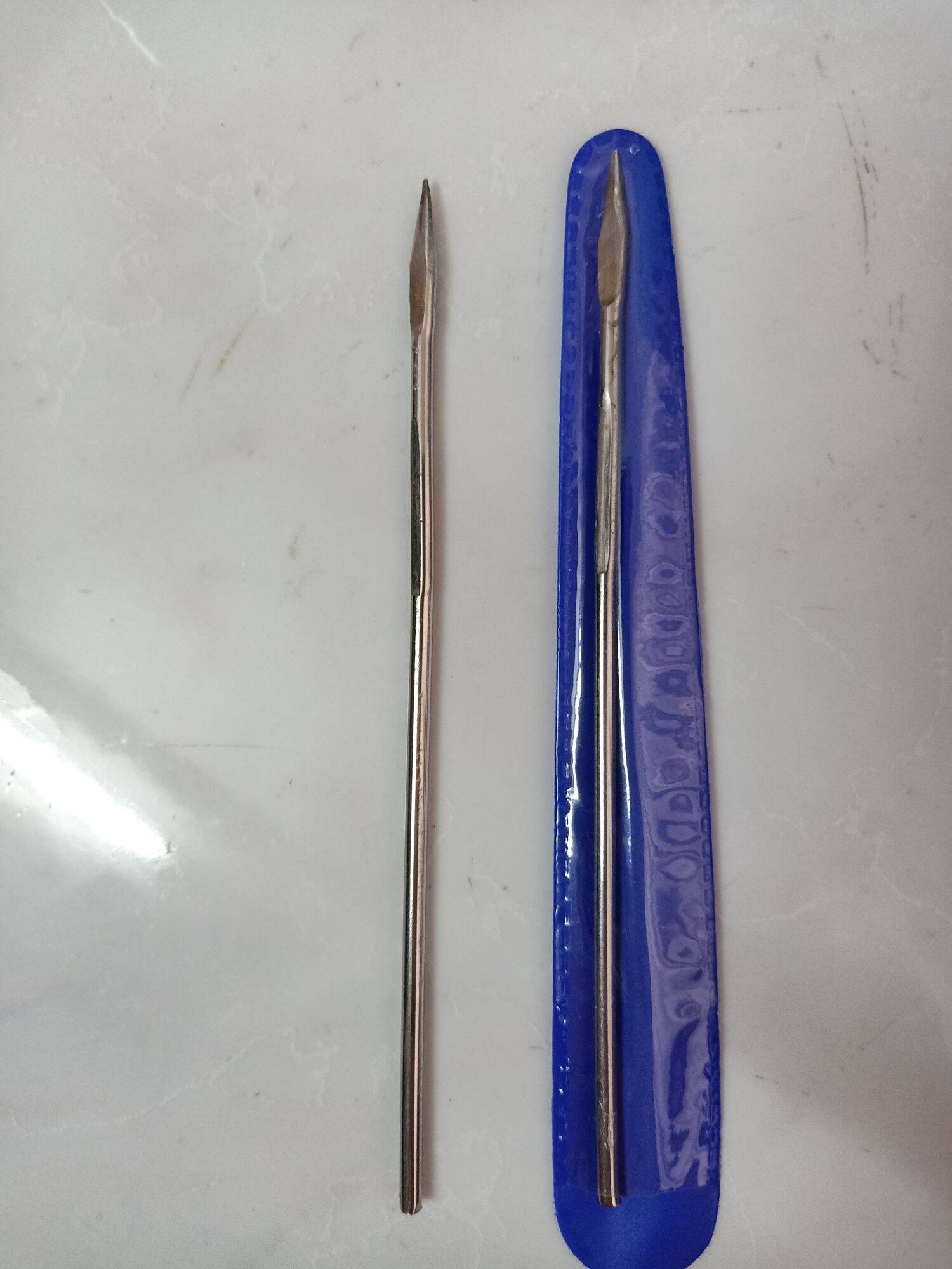 Cây lấy khoé đầu nhọn dùng lấy khoé móng tay