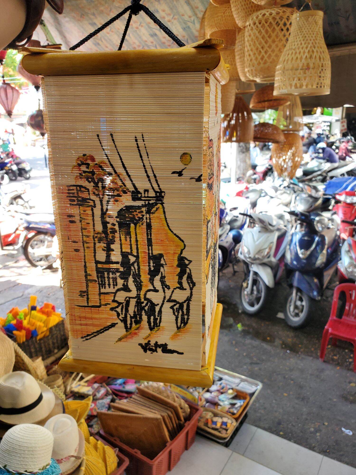 Lồng Đèn mành tre vẽ họa tiết trang trí