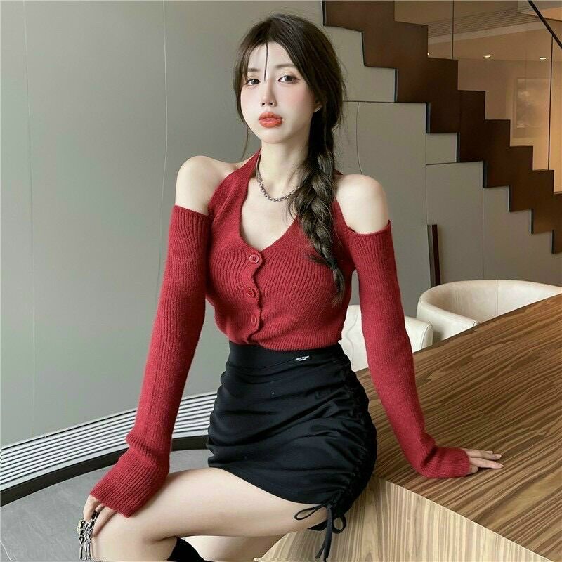 Set áo đỏ tròng cổ váy rút dây siêu hot
