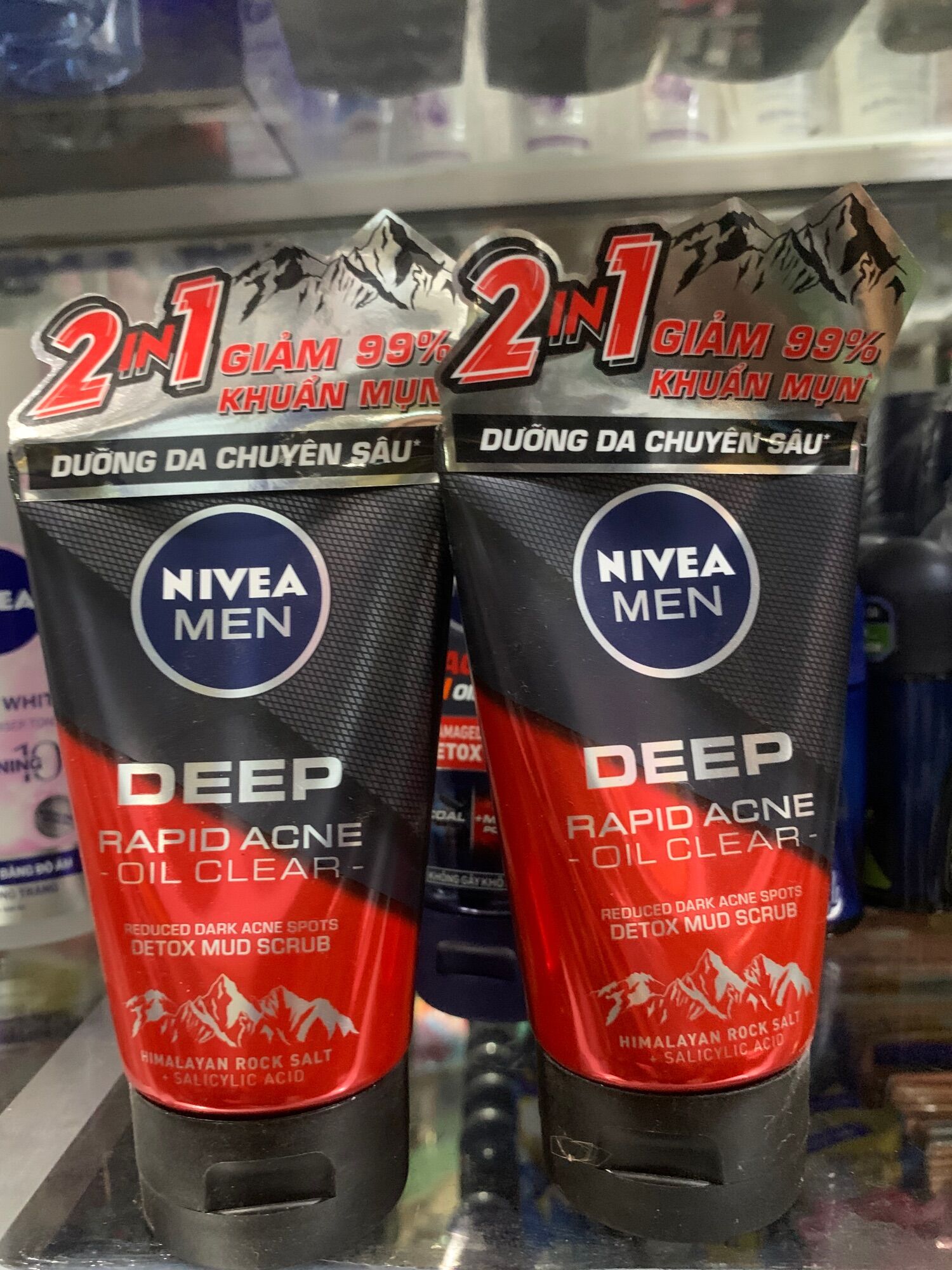 Sữa rửa mặt NIVEA DEEP nam 2in1 dưỡng da chuyên sâu 100g giảm thăm mụn trong 7 ngày da trông căng khoẻ với muối đá HIMALAYA , đánh bay bả nhờn , bụi bẩn , tẩy tế bào chết ngay tức thì cho làn da khoẻ mạnh