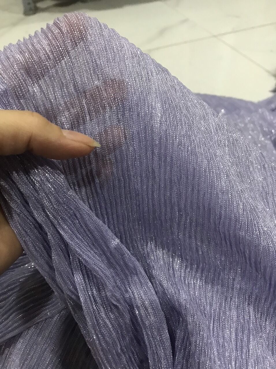 Vải voan lưới dập ly nhũ kim tuyến _ màu tím nhạt