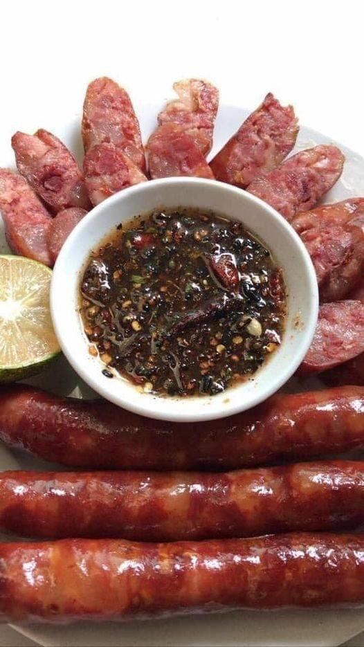 Chẳm chéo người Thái Điện Biên