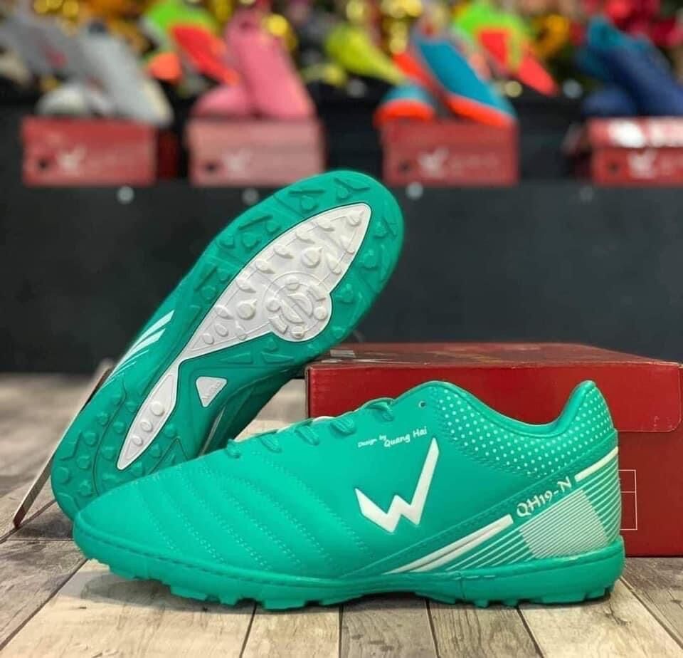 Giày bóng đá Wika Quang Hải 19 ( hết size 32 giá 15k )