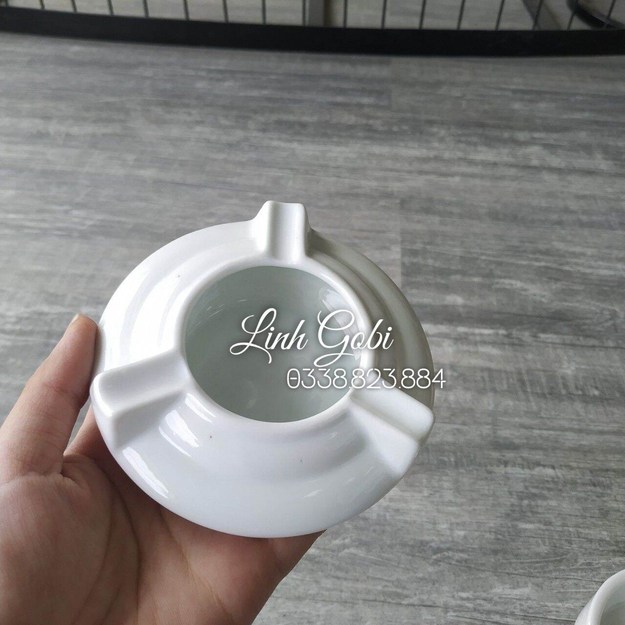 Gạt tàn sứ men trắng