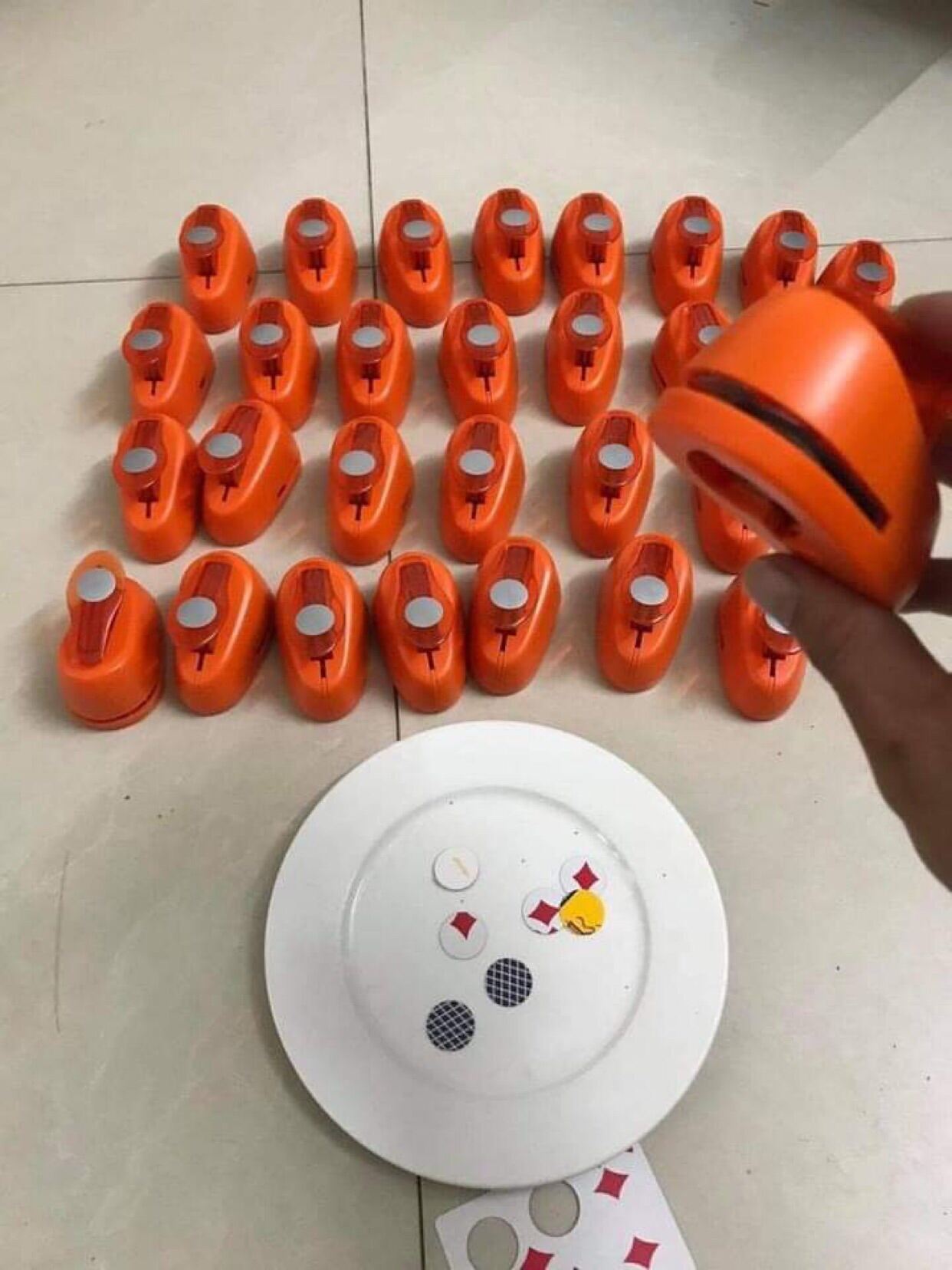 Xóc đĩa - Trò Chơi Cổ Điển Đầy Thú Vị Trong Văn Hóa Việt Nam