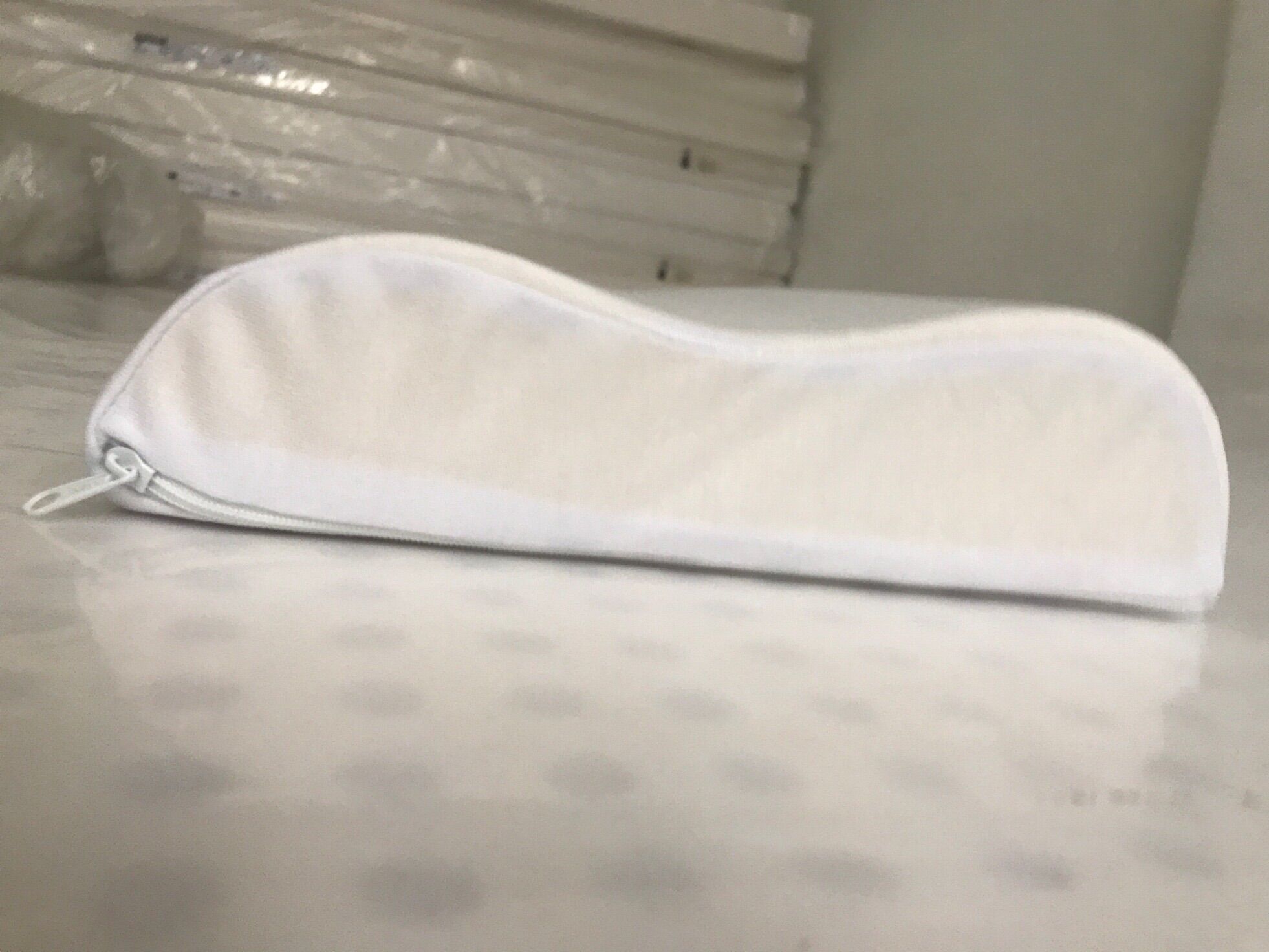 [HCM]GỐI CAO SU  CONTOUR  38x60x10cm