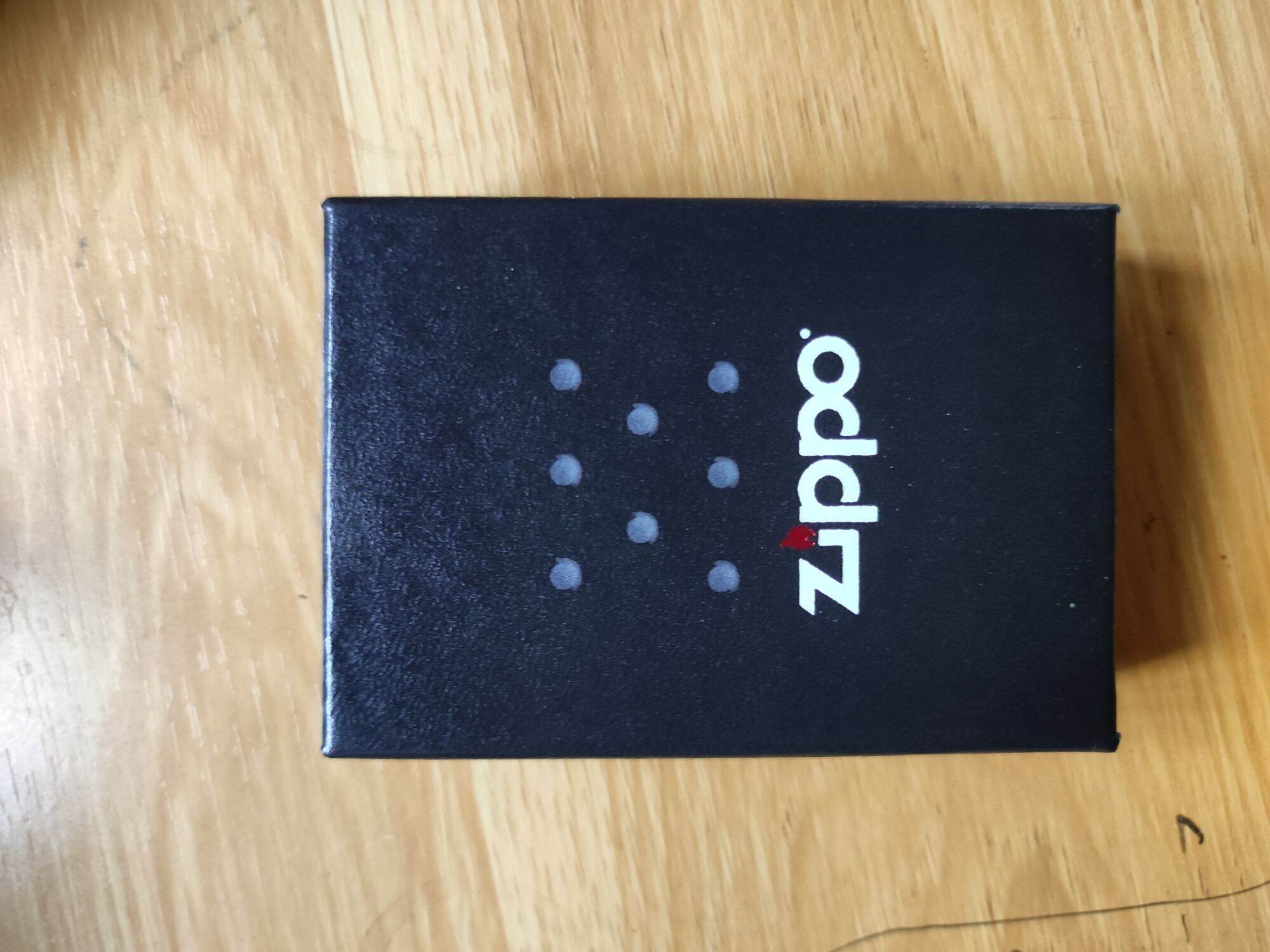 Hộp giấy trưng bày và bảo quản zippo