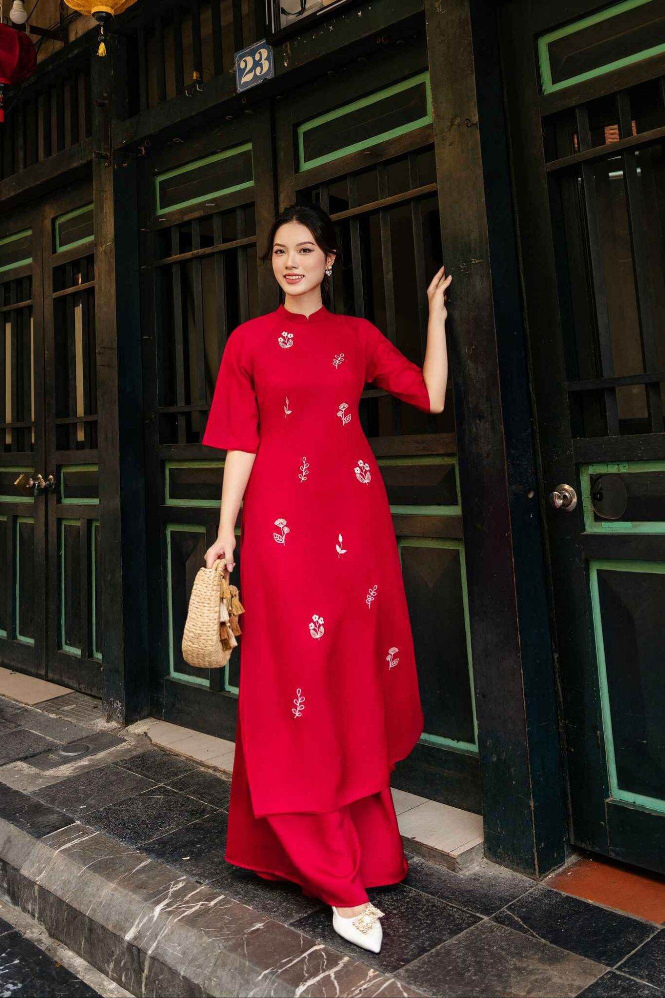 Siêu phẩm áo dài cách tân 4 tà nữ cao cấp đẹp sang chảnh
