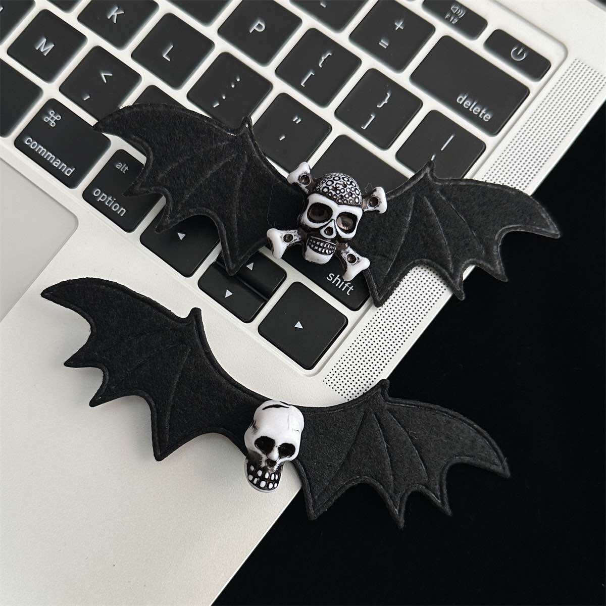 Kẹp tóc hình cánh dơi halloween độc lạ