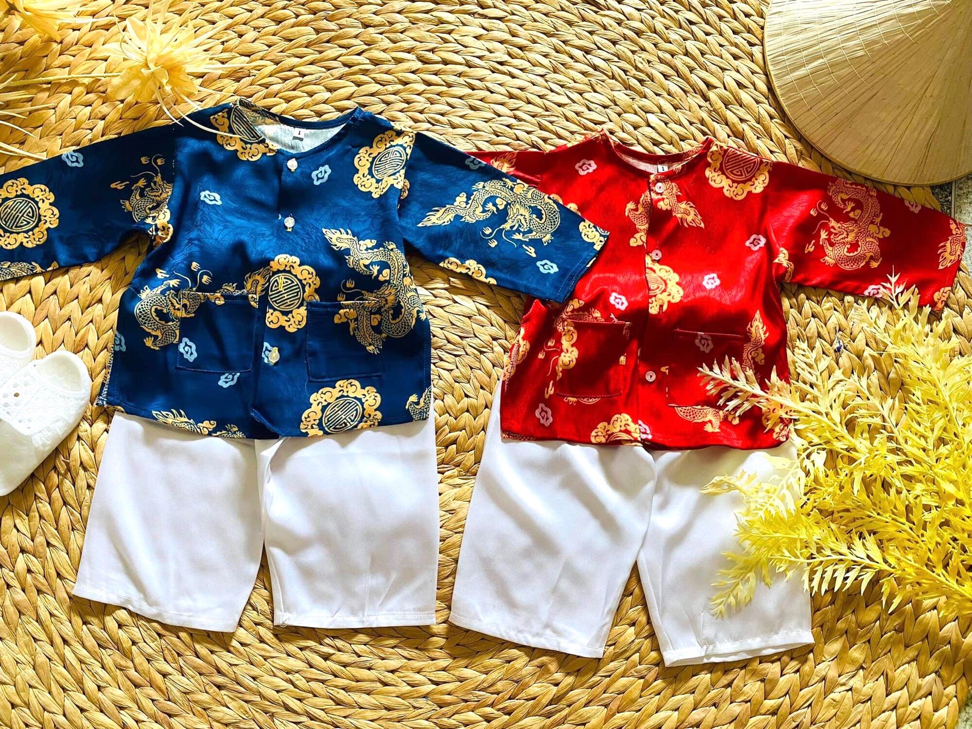 Bà ba bé trai bé gái chất gấm lụa siêu cưng tặng kèm khăn rằn